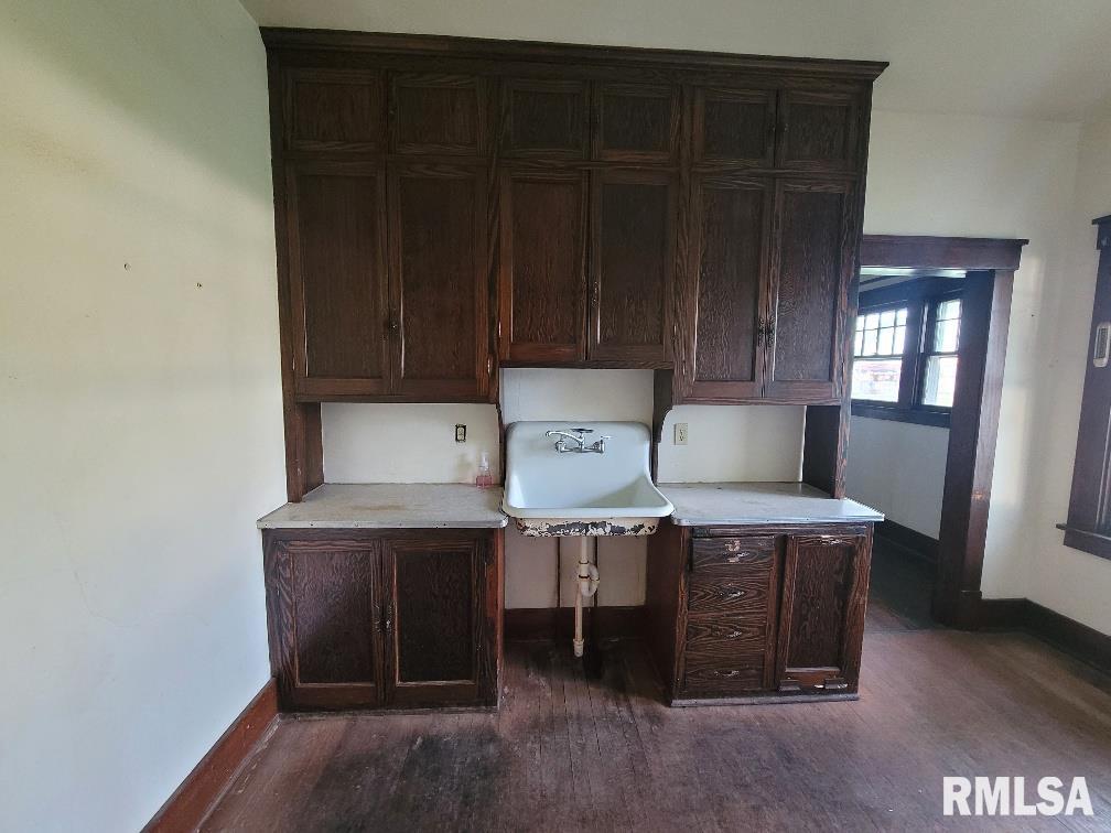 211 W Matthew Street, Sesser, Illinois image 13
