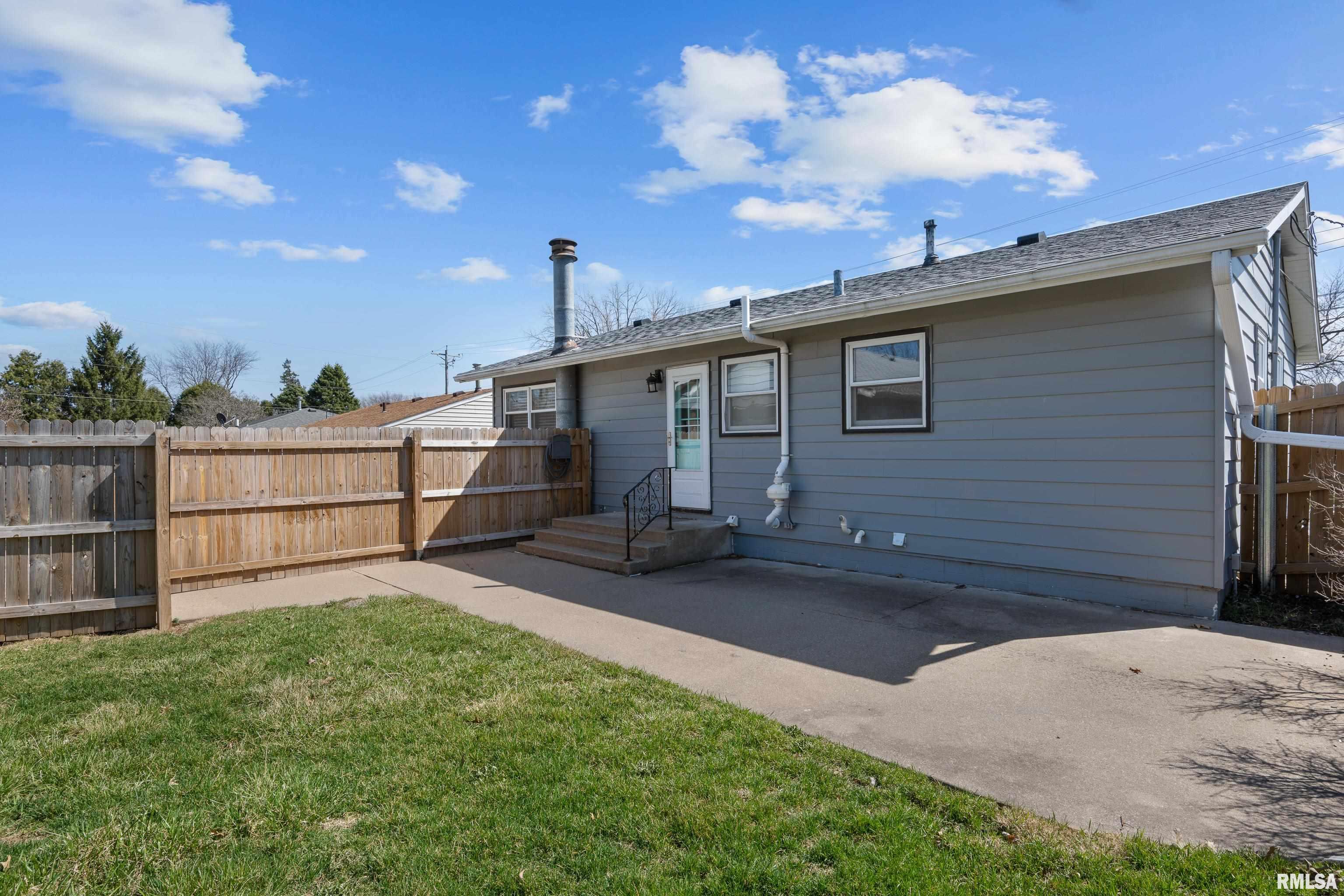 917 Wisconsin Street, Le Claire, Iowa image 26