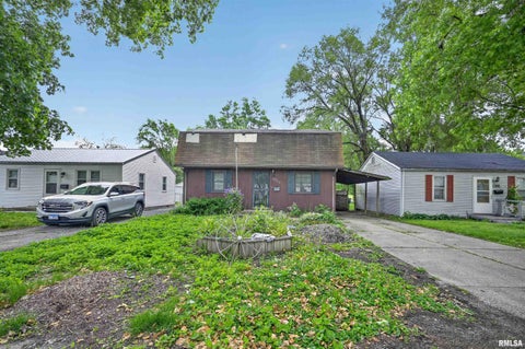 Homes For Sale - 2720 S College Street<br/> Springfield, IL 62704