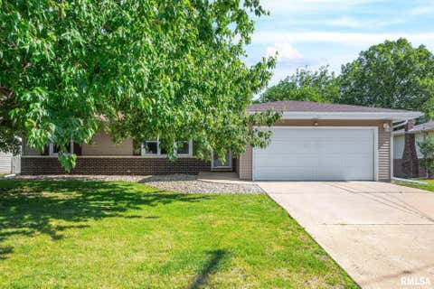 Homes For Sale - 109 Pebble Court<br/> East Peoria, IL 61611