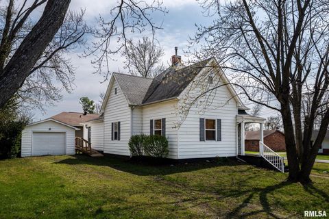 Homes For Sale - 1003 N Monroe Street<br/> Williamson County, Marion, IL 62959