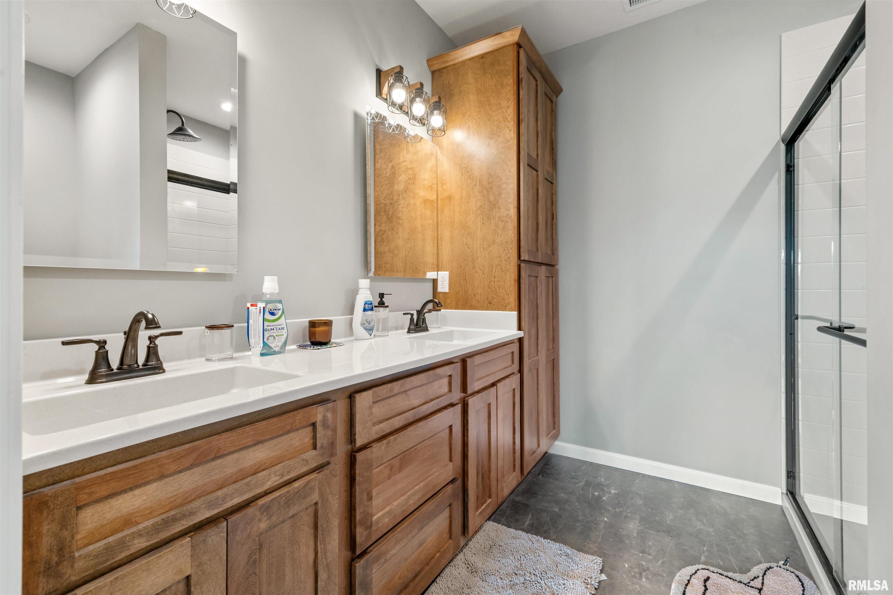 142 Oak Road, Harrisburg, Illinois image 23