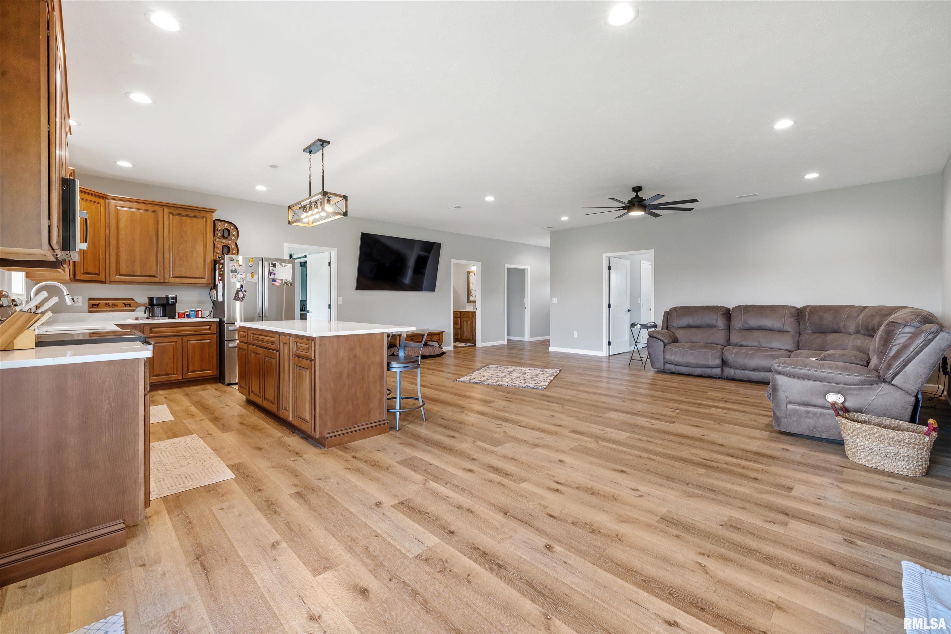 142 Oak Road, Harrisburg, Illinois image 31