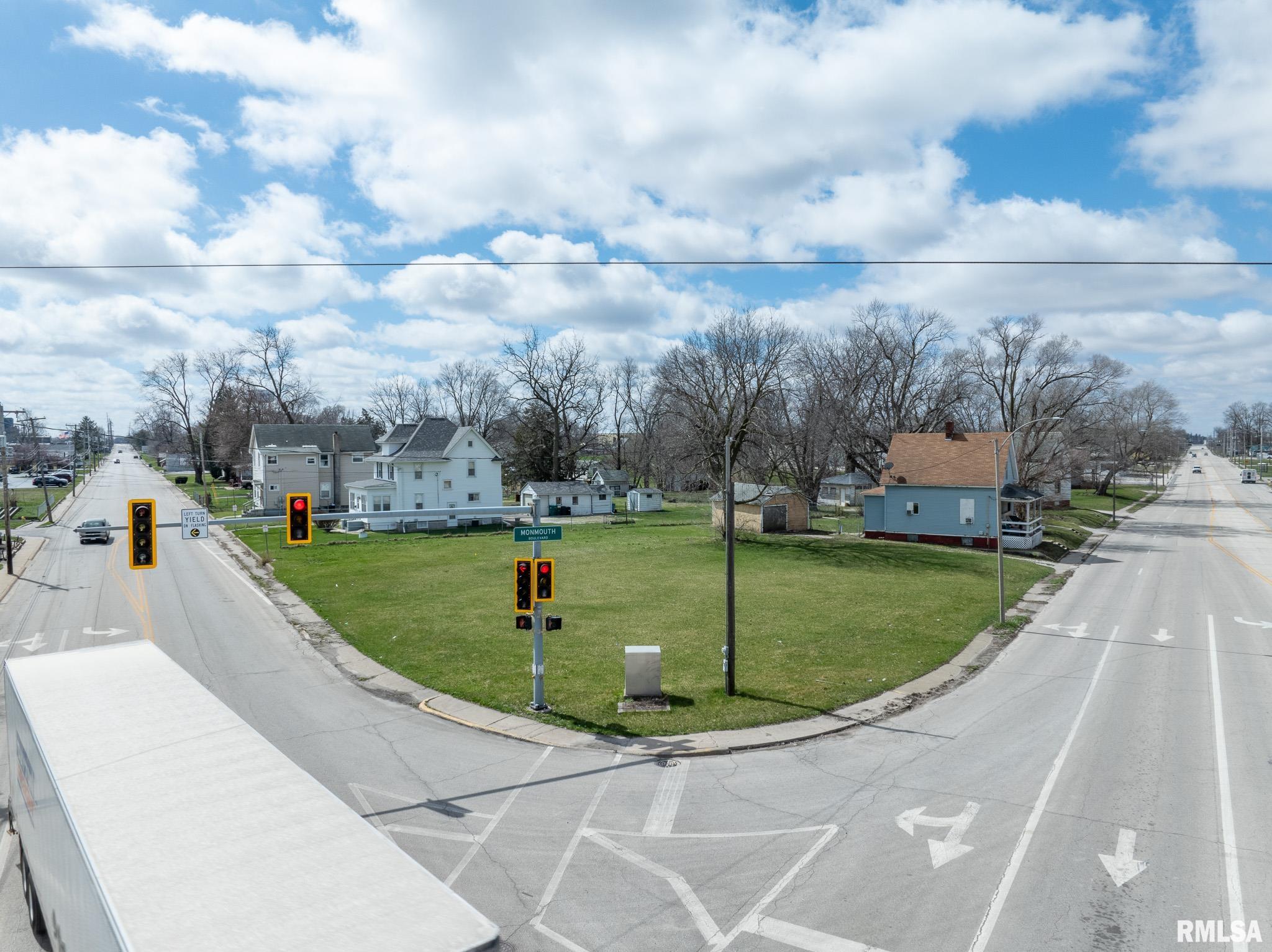 800 BLK Monmouth Boulevard, Galesburg, Illinois image 3