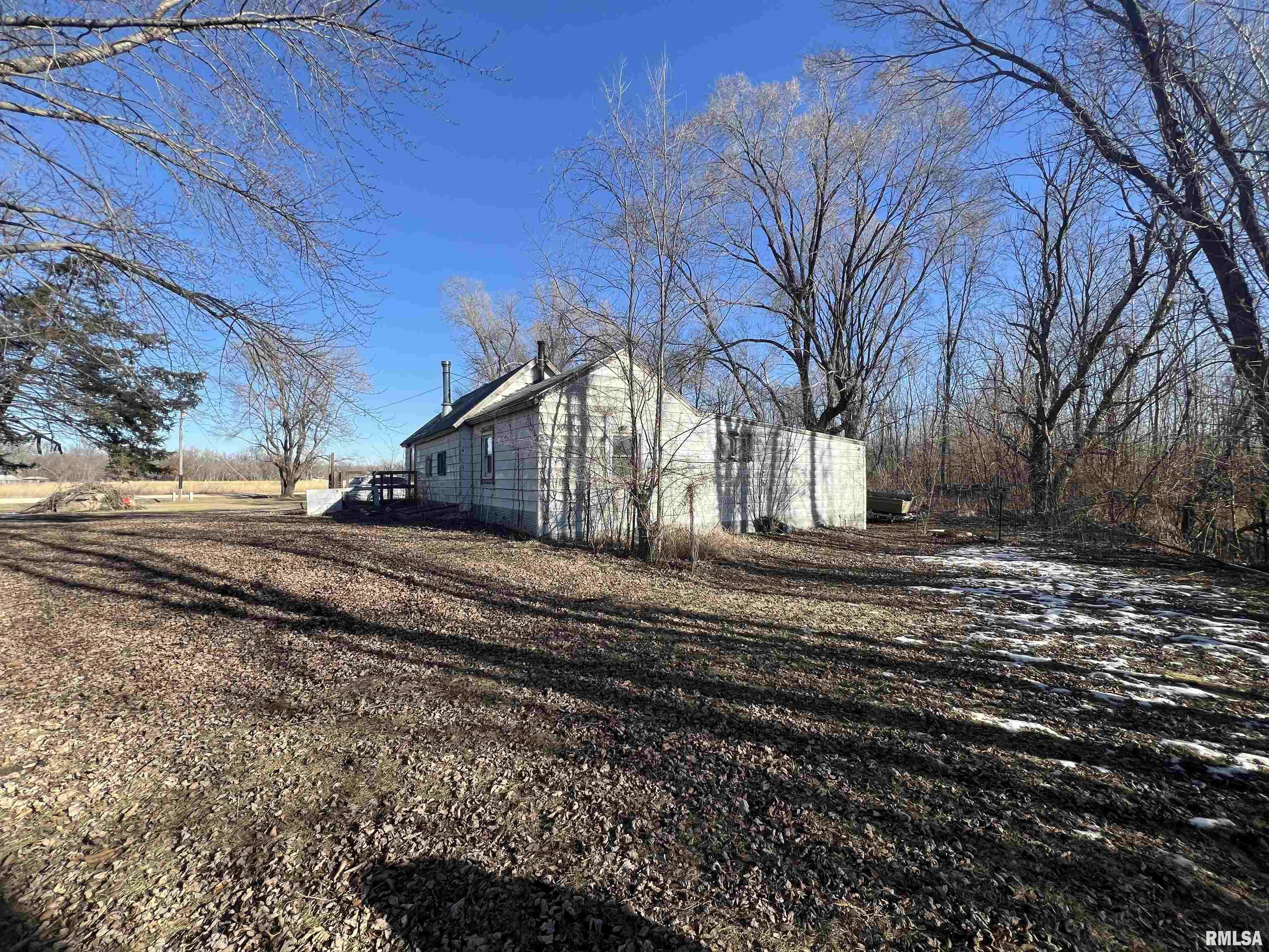 10285 River Camp Road, Donahue, Iowa image 3