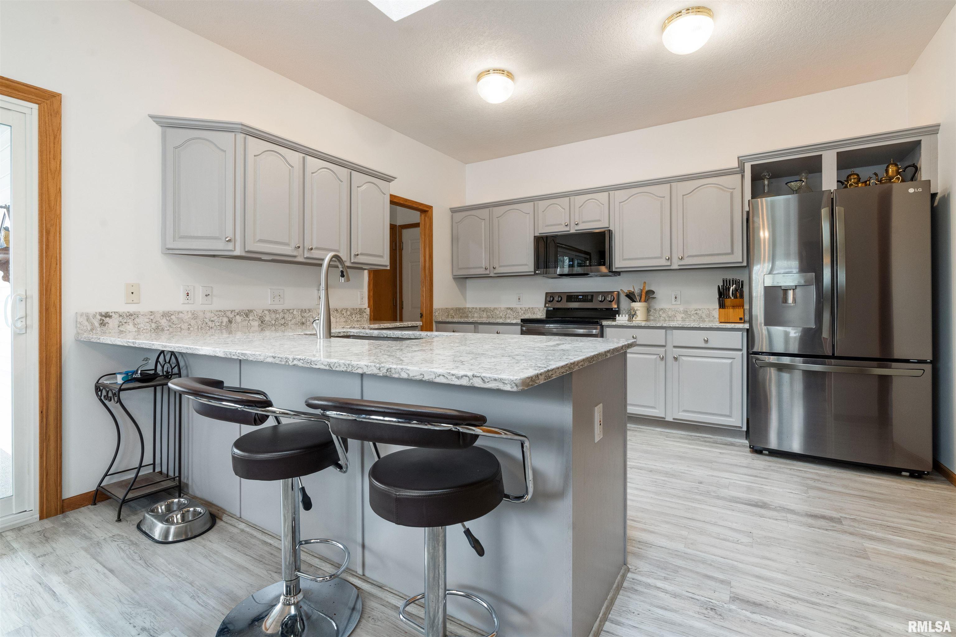 1506 Kenosha Court, Davenport, Iowa image 11
