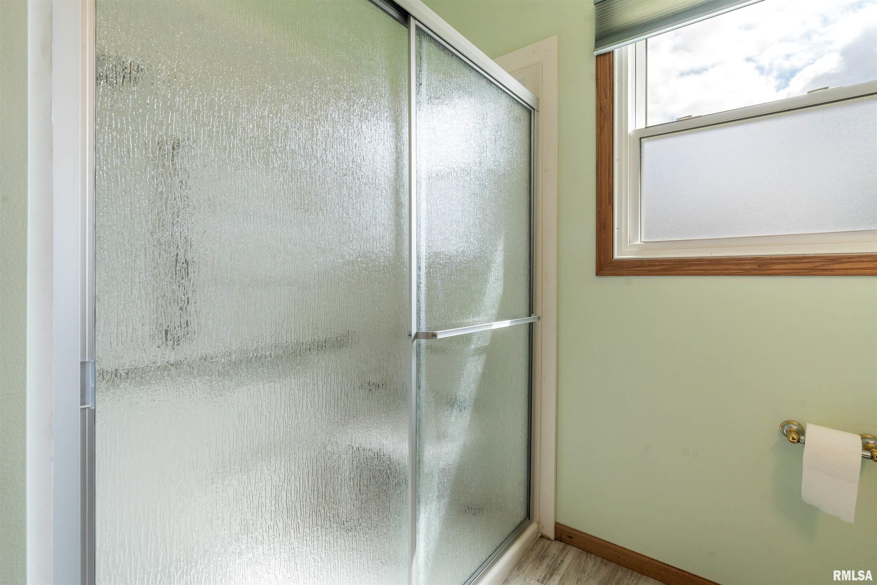 1506 Kenosha Court, Davenport, Iowa image 32