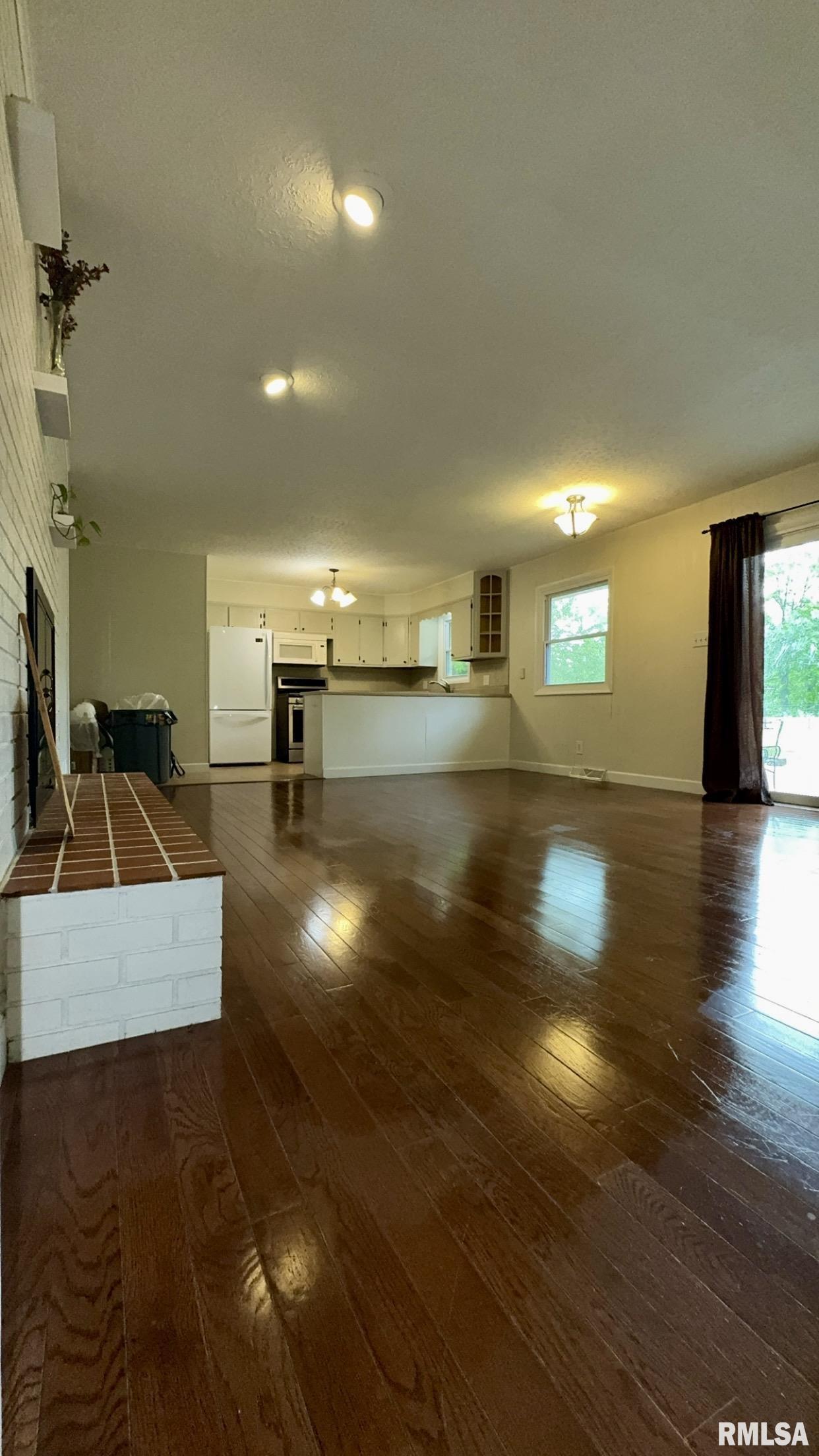 112 Prairie Road, Carterville, Illinois image 11