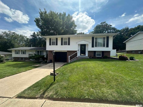 Homes For Sale - 3612 W Warwick Drive<br/> Peoria County, Peoria, IL 61515