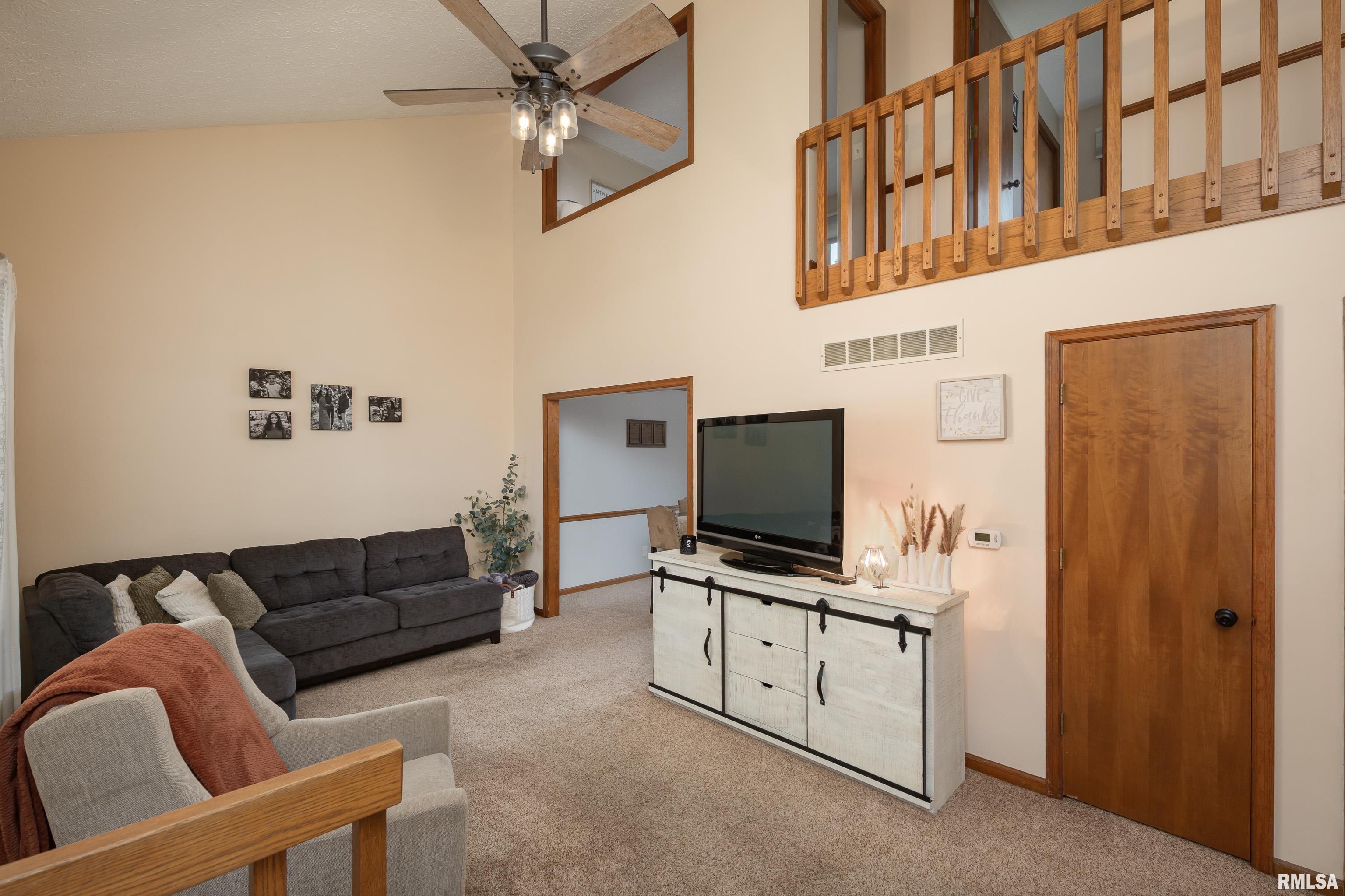 1425 W 48th Street, Davenport, Iowa image 3