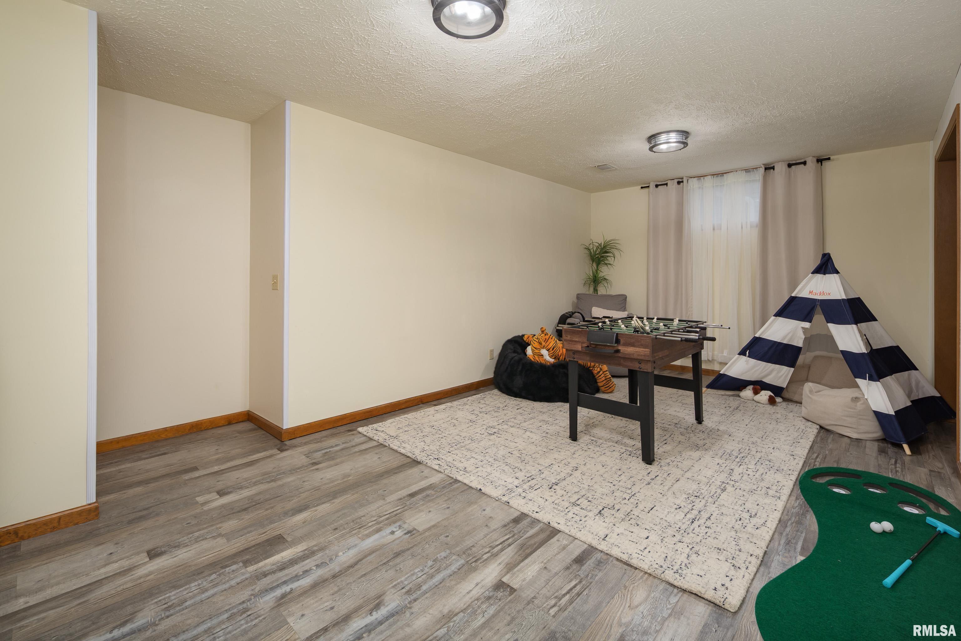 1425 W 48th Street, Davenport, Iowa image 26