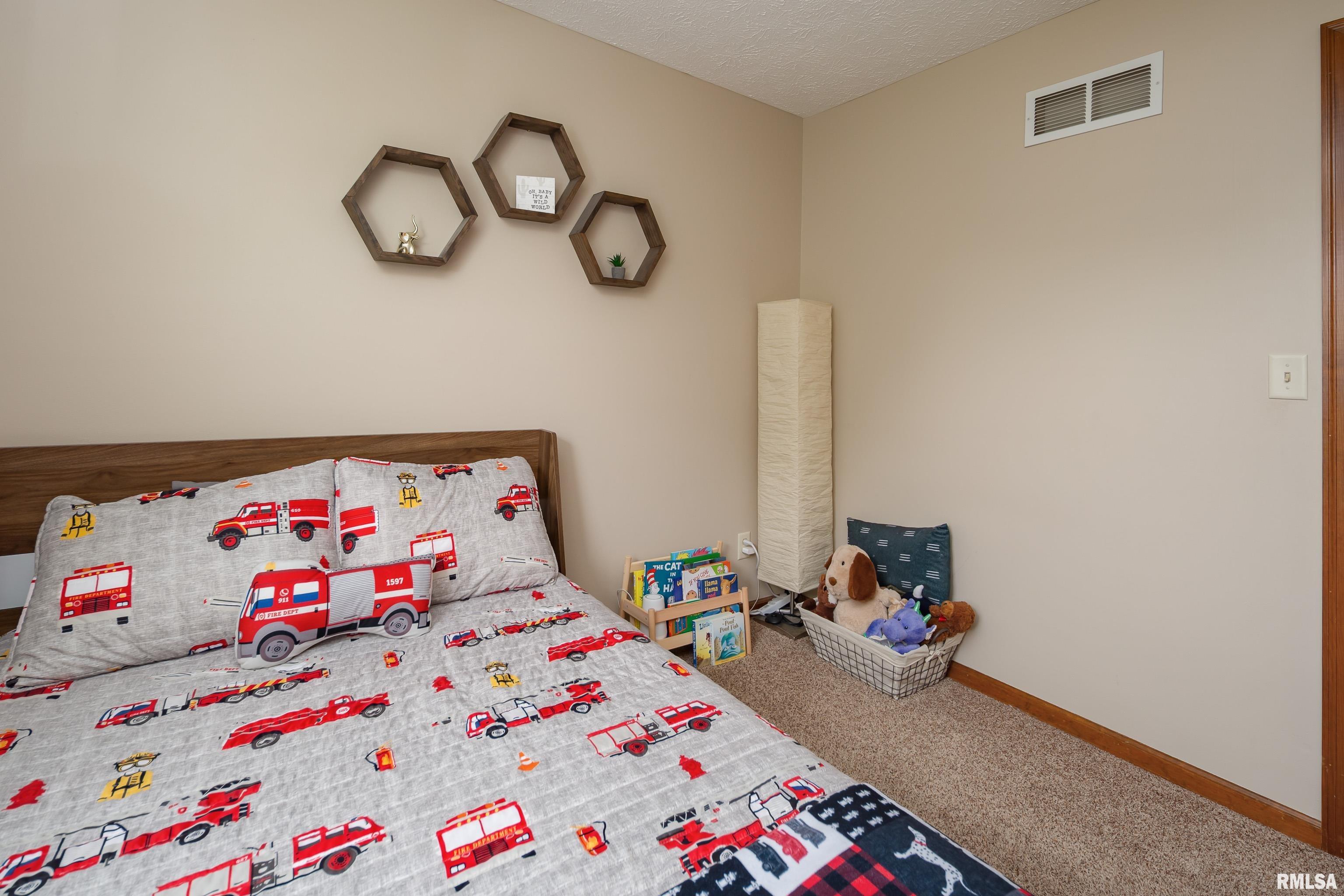 1425 W 48th Street, Davenport, Iowa image 22