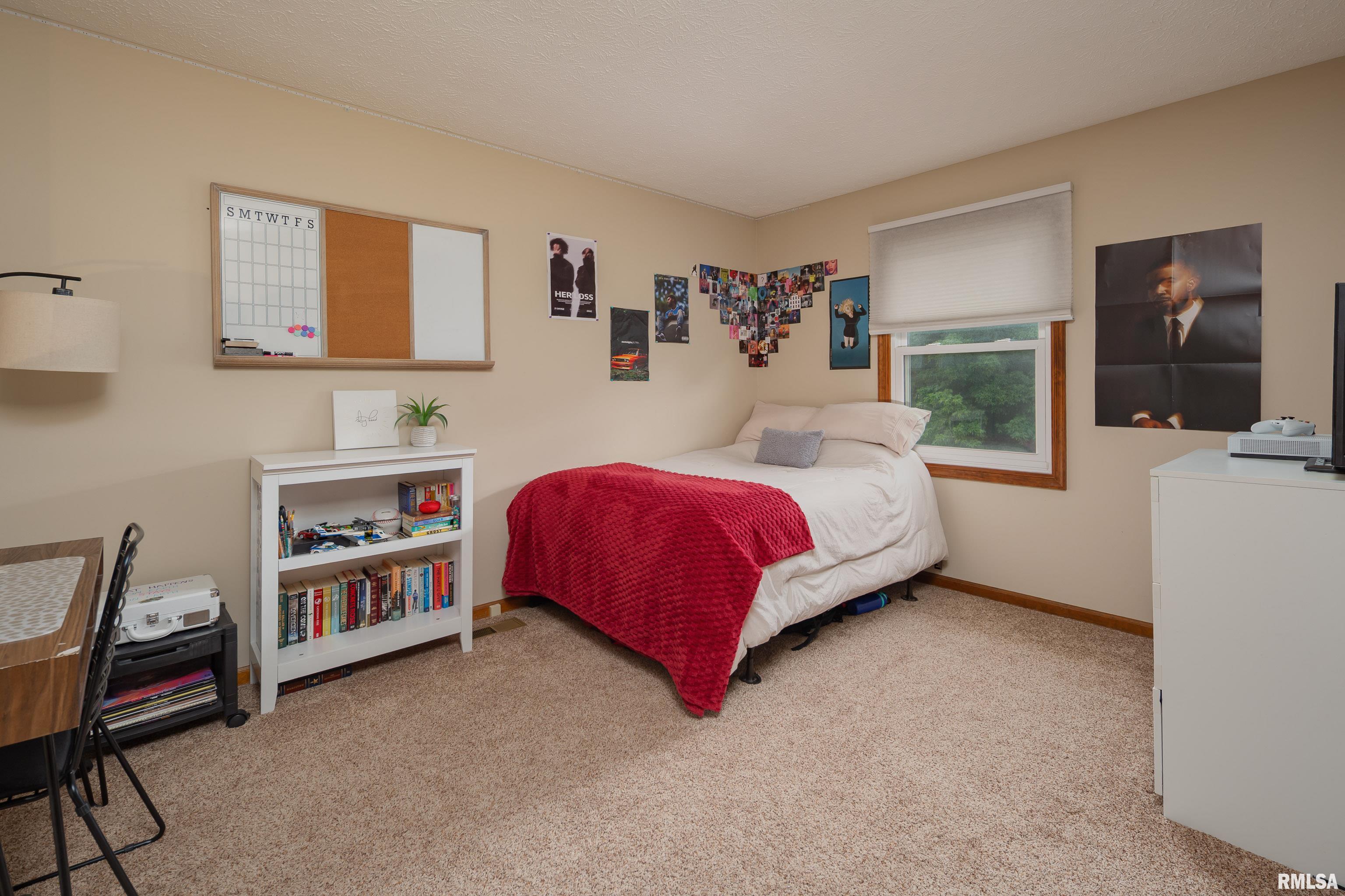 1425 W 48th Street, Davenport, Iowa image 18