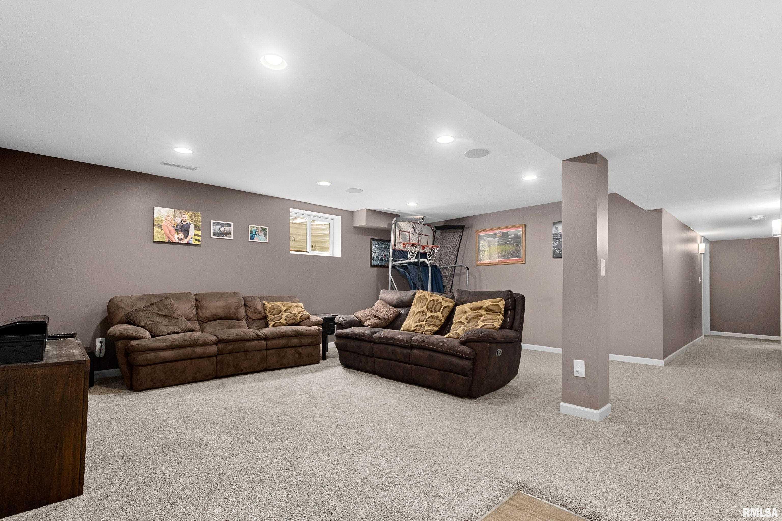 1204 W Cloverdale Road, Chillicothe, Illinois image 29