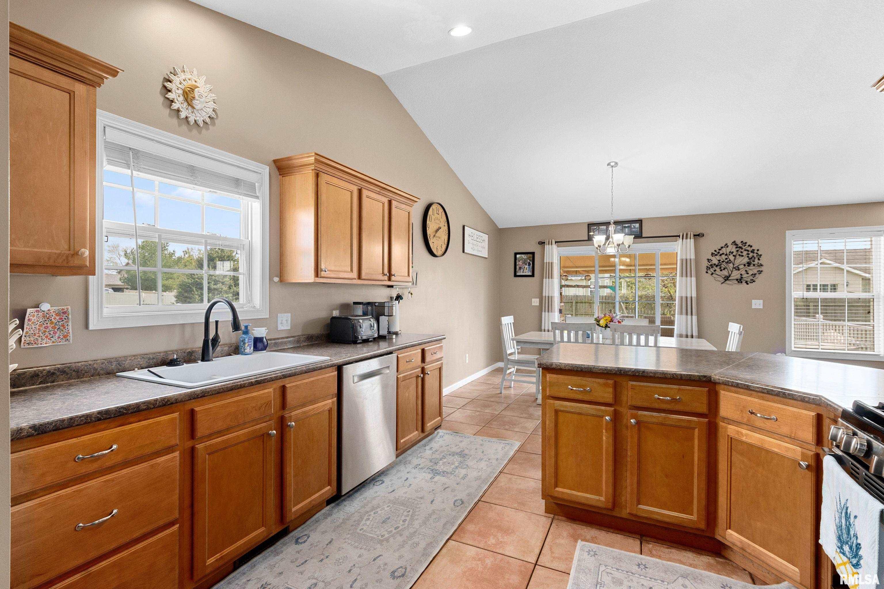1204 W Cloverdale Road, Chillicothe, Illinois image 13