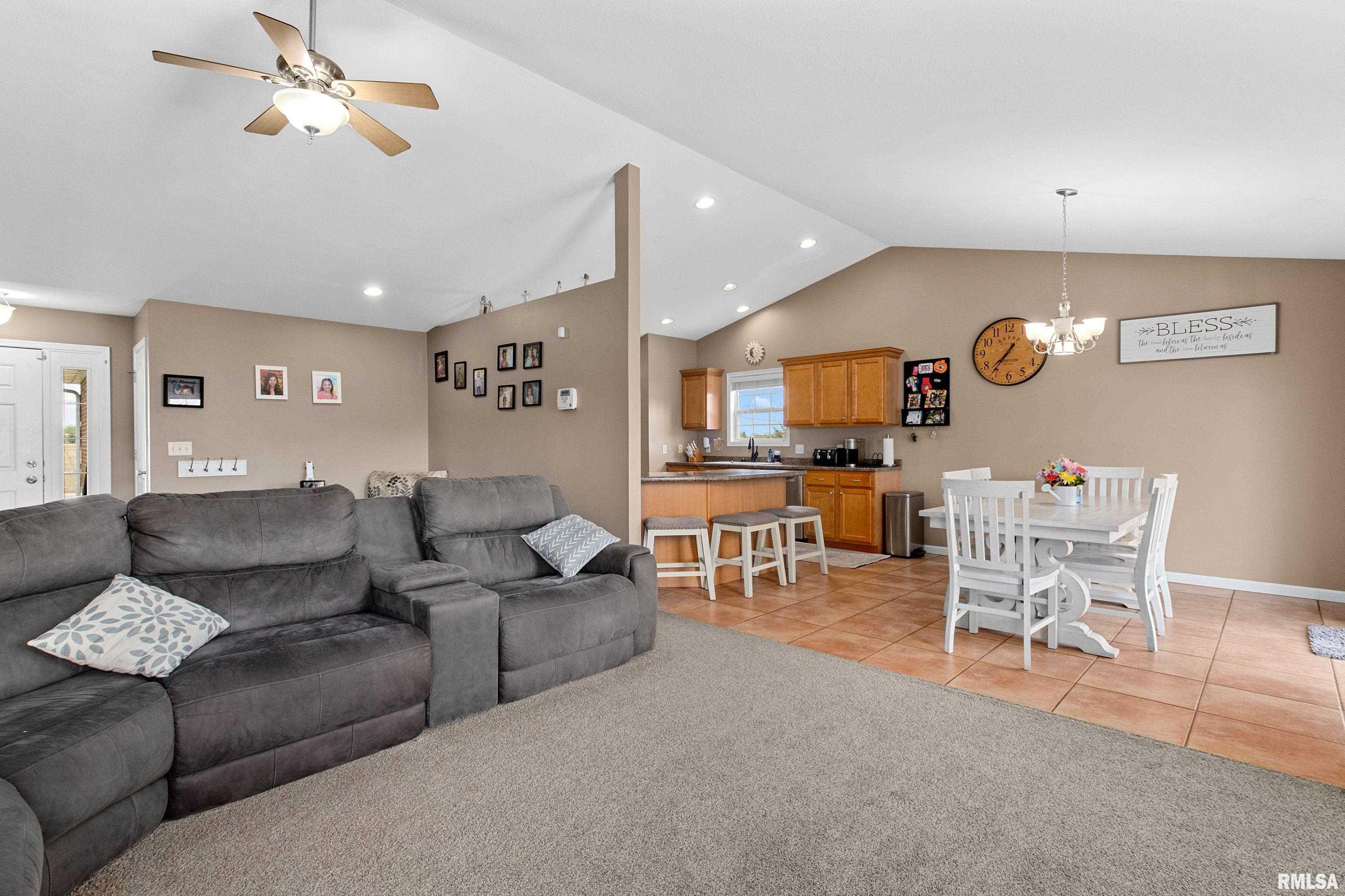 1204 W Cloverdale Road, Chillicothe, Illinois image 7