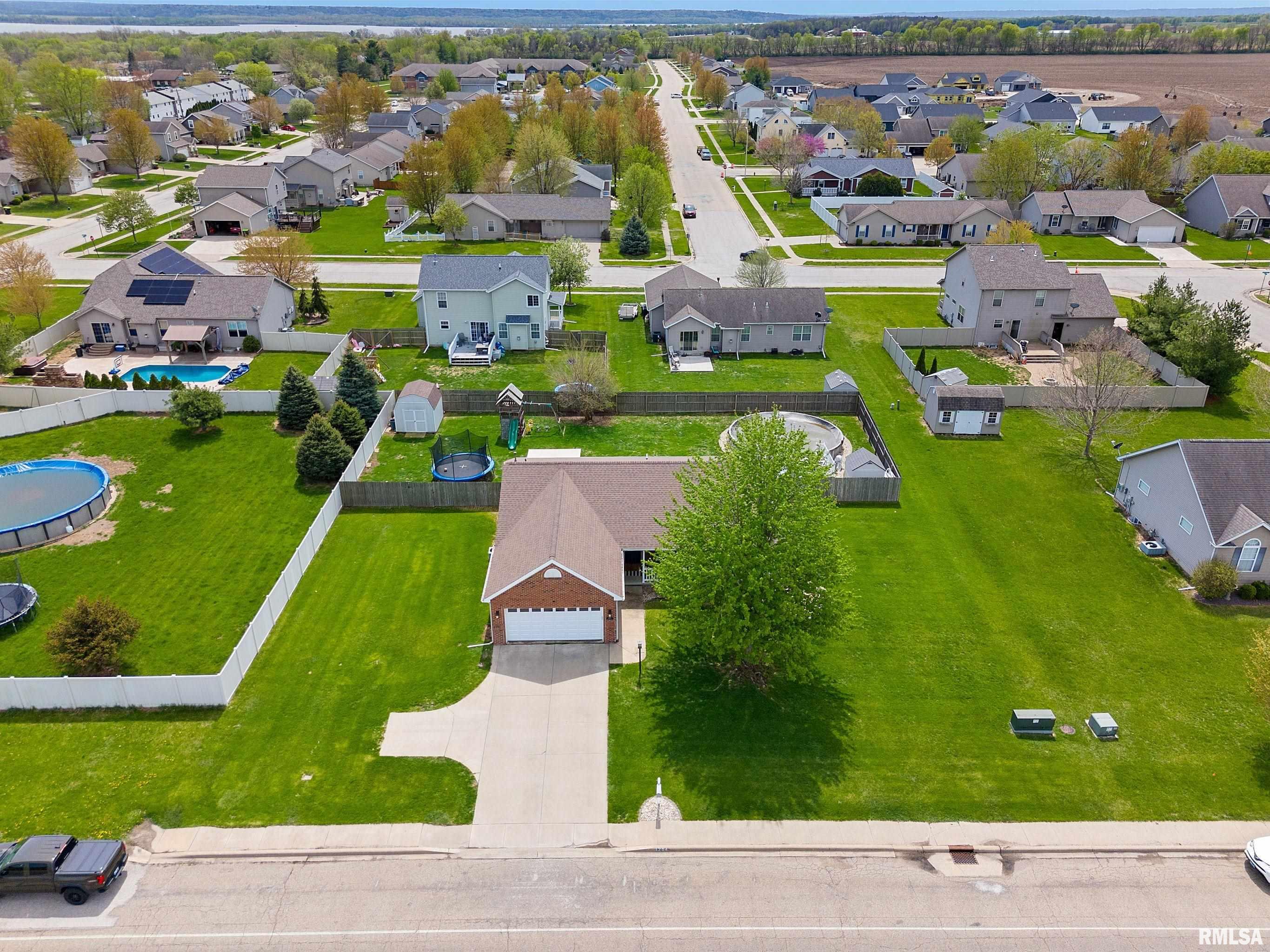 1204 W Cloverdale Road, Chillicothe, Illinois image 2