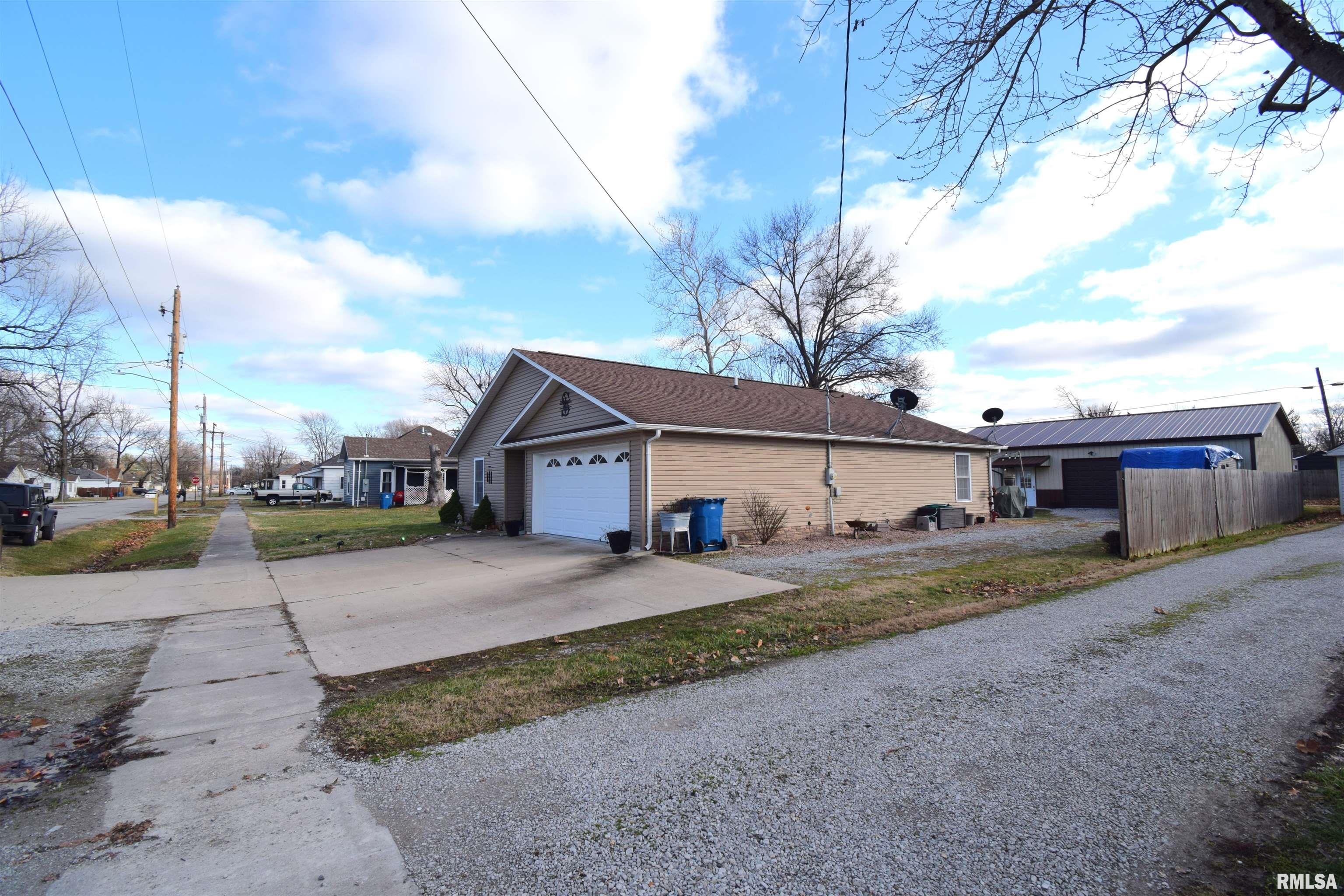 311 W North Street, Sesser, Illinois image 17