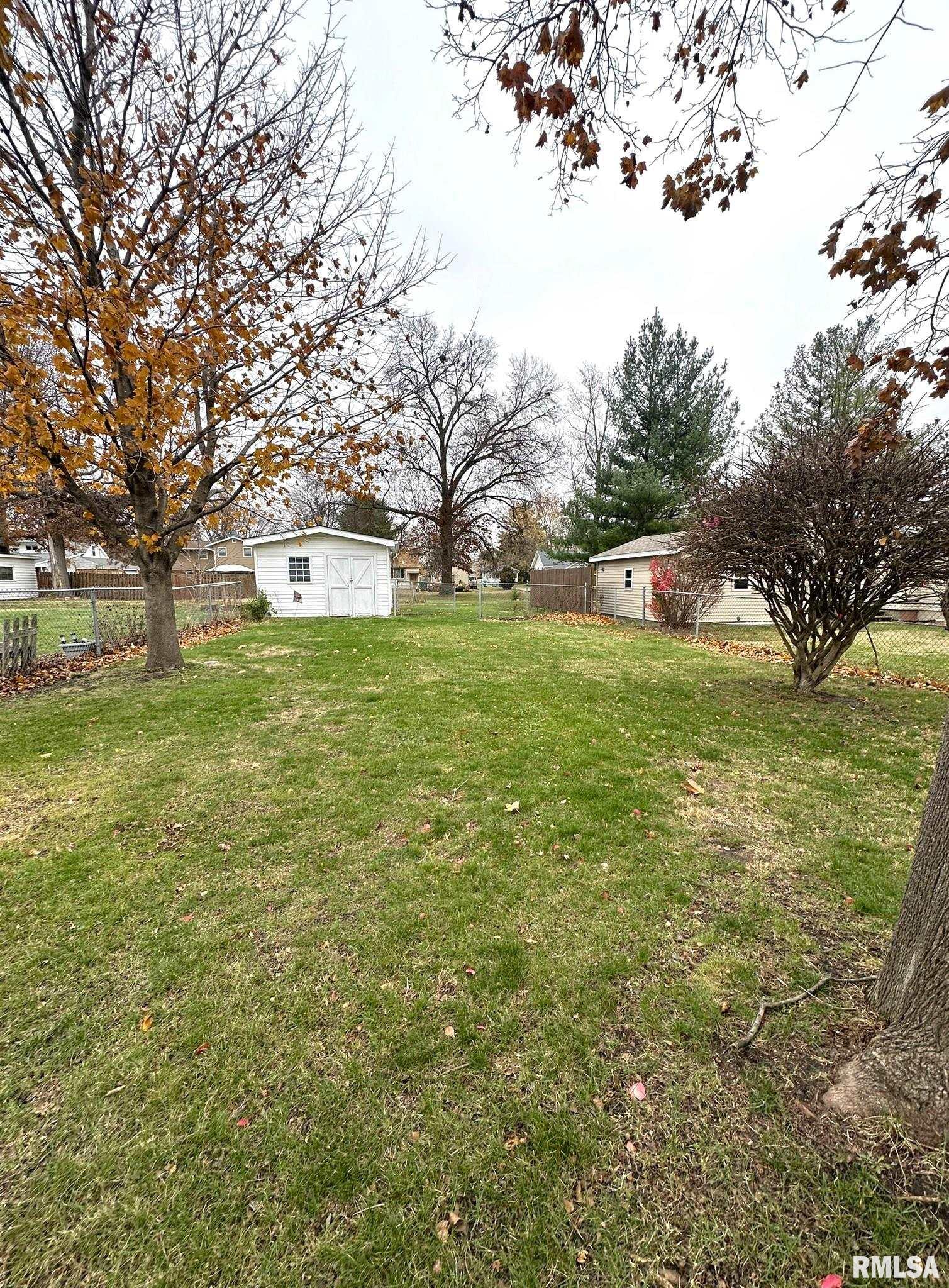 1529 Willard Street, Galesburg, Illinois image 7