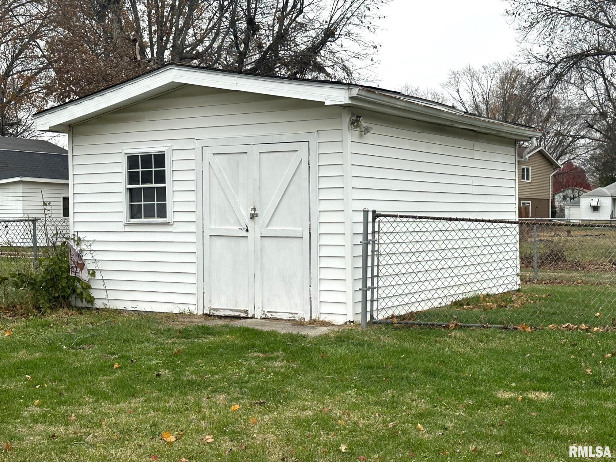 1529 Willard Street, Galesburg, Illinois image 8