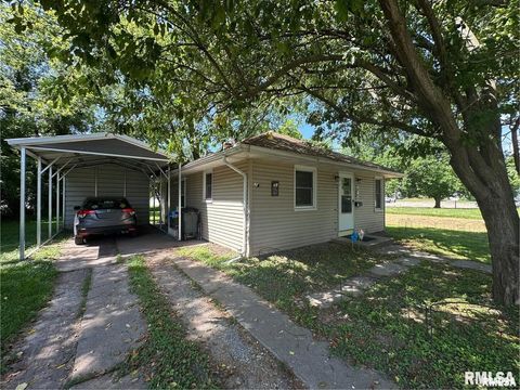 Homes For Sale - 525 North Street<br/> Murphysboro, IL 62966