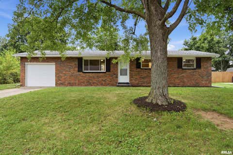 Homes For Sale - 202 Saint Marks Drive<br/> South Pekin, IL 61561