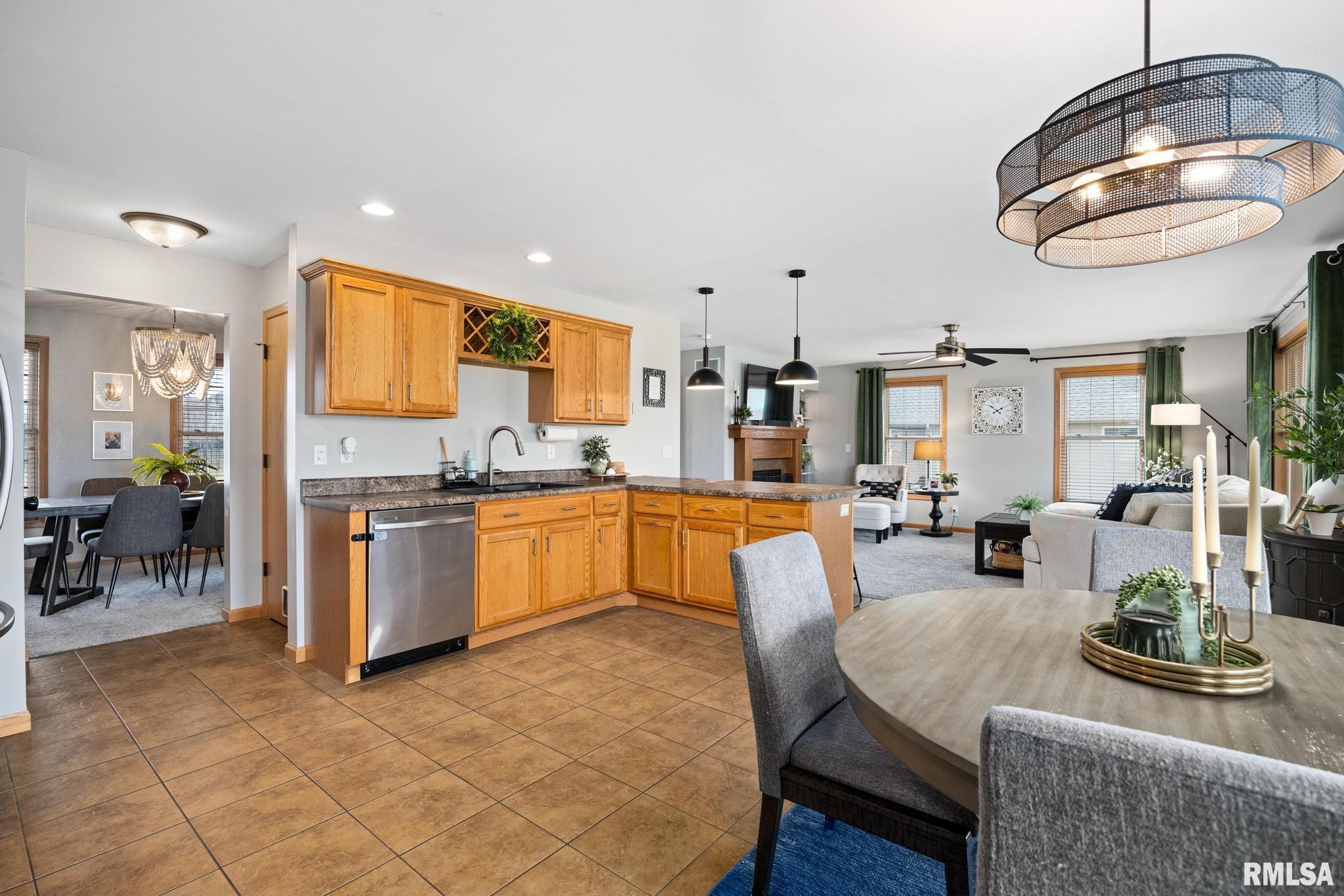 200 Pinehurst Lane, Washington, Illinois image 17