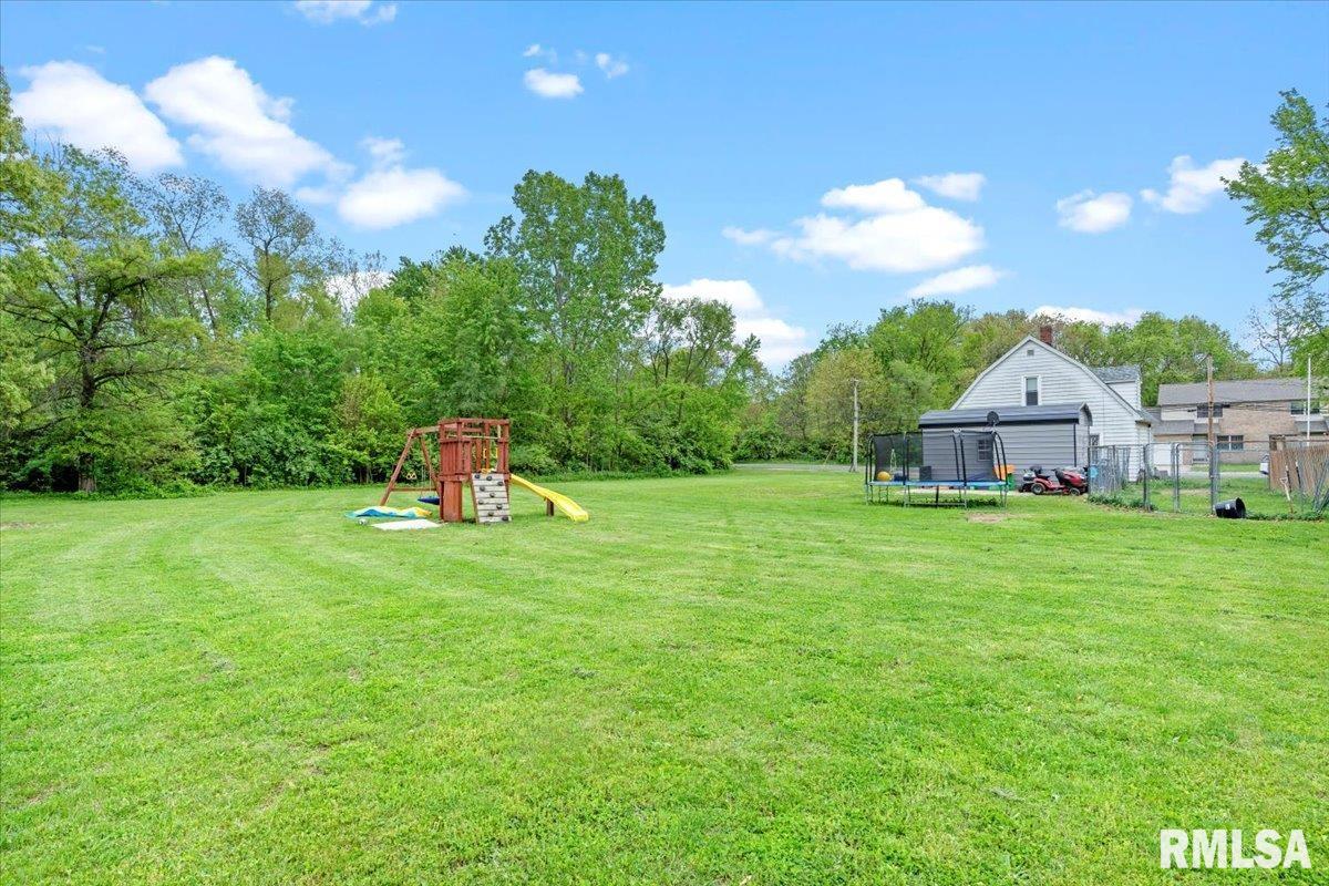 805 E Kinzie Street, Riverton, Illinois image 28