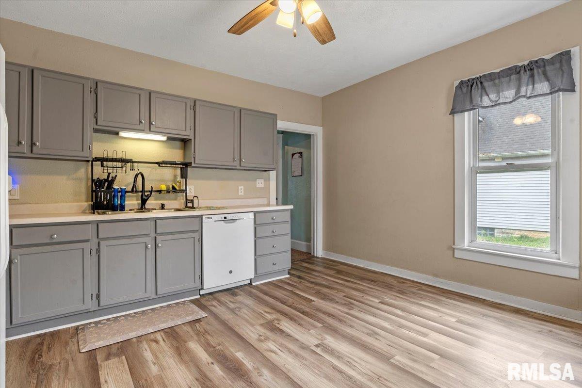 805 E Kinzie Street, Riverton, Illinois image 12