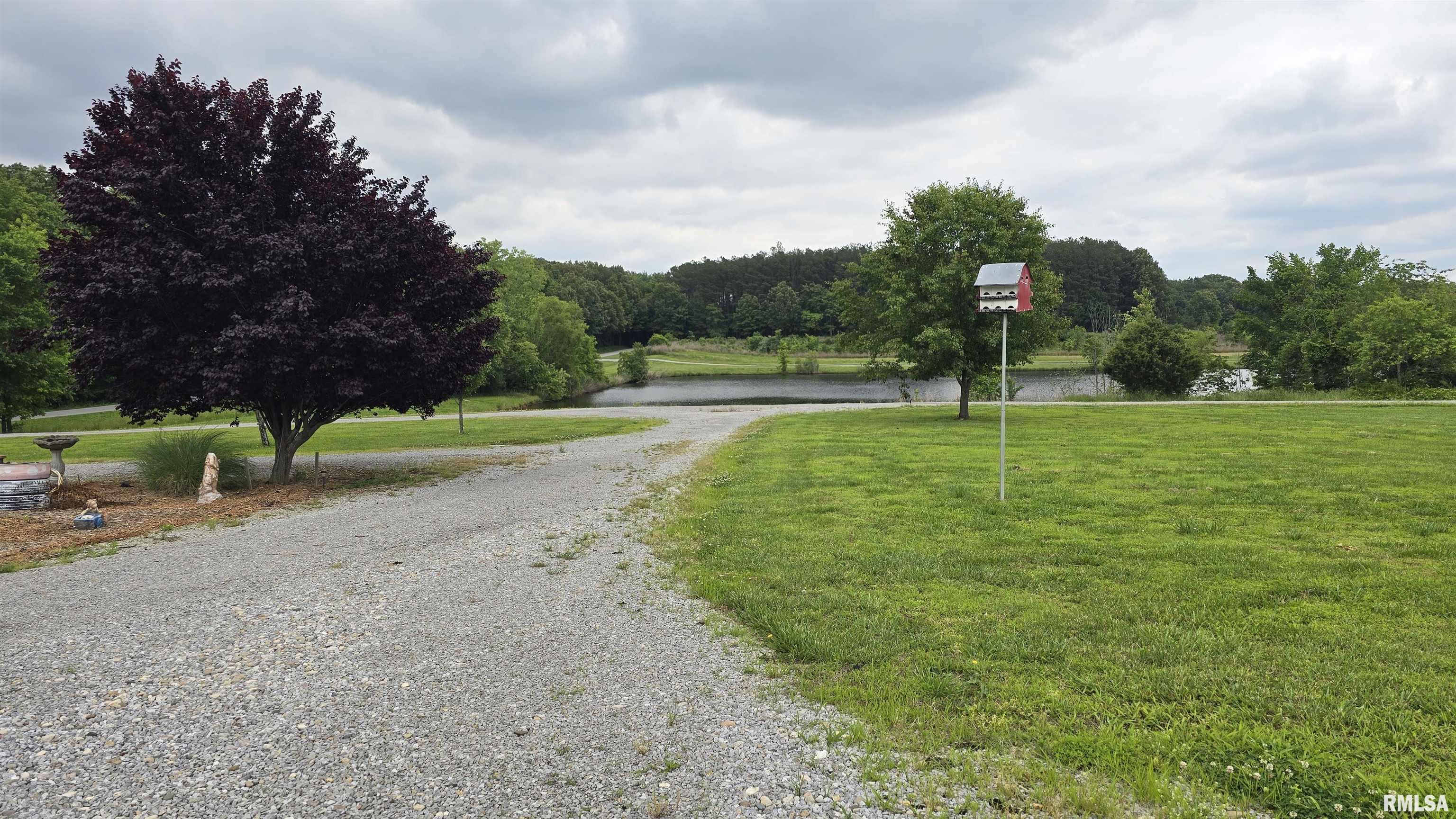 1065 Brushy Creek Church Road, Galatia, Illinois image 12