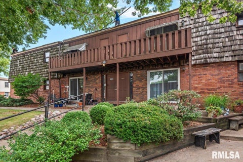 Condo For Sale - 1900 Jeanette Lane #8<br/> Sangamon County, Springfield, IL 62702