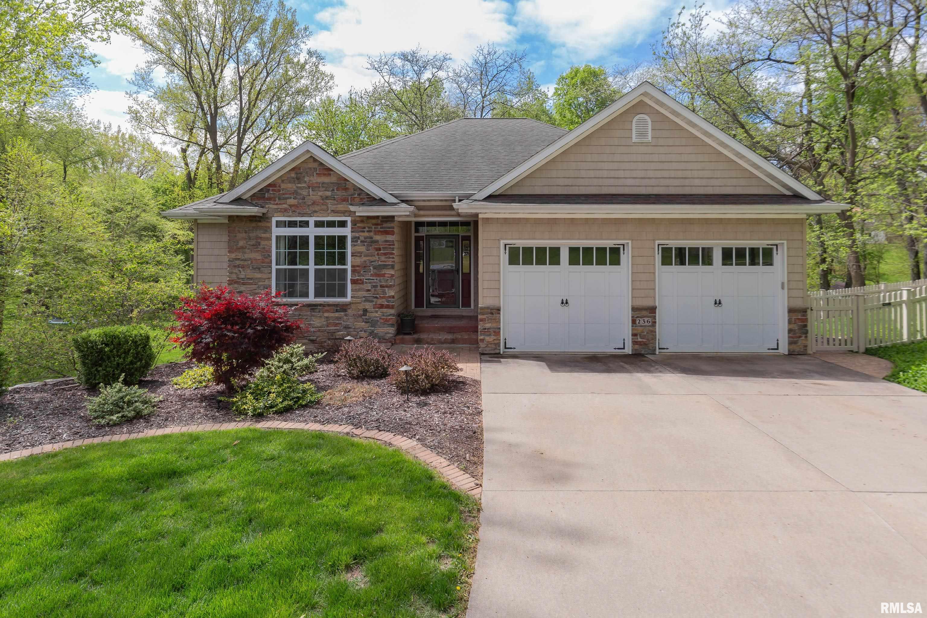 236 Meadowbrook Court, Geneseo, Illinois image 2