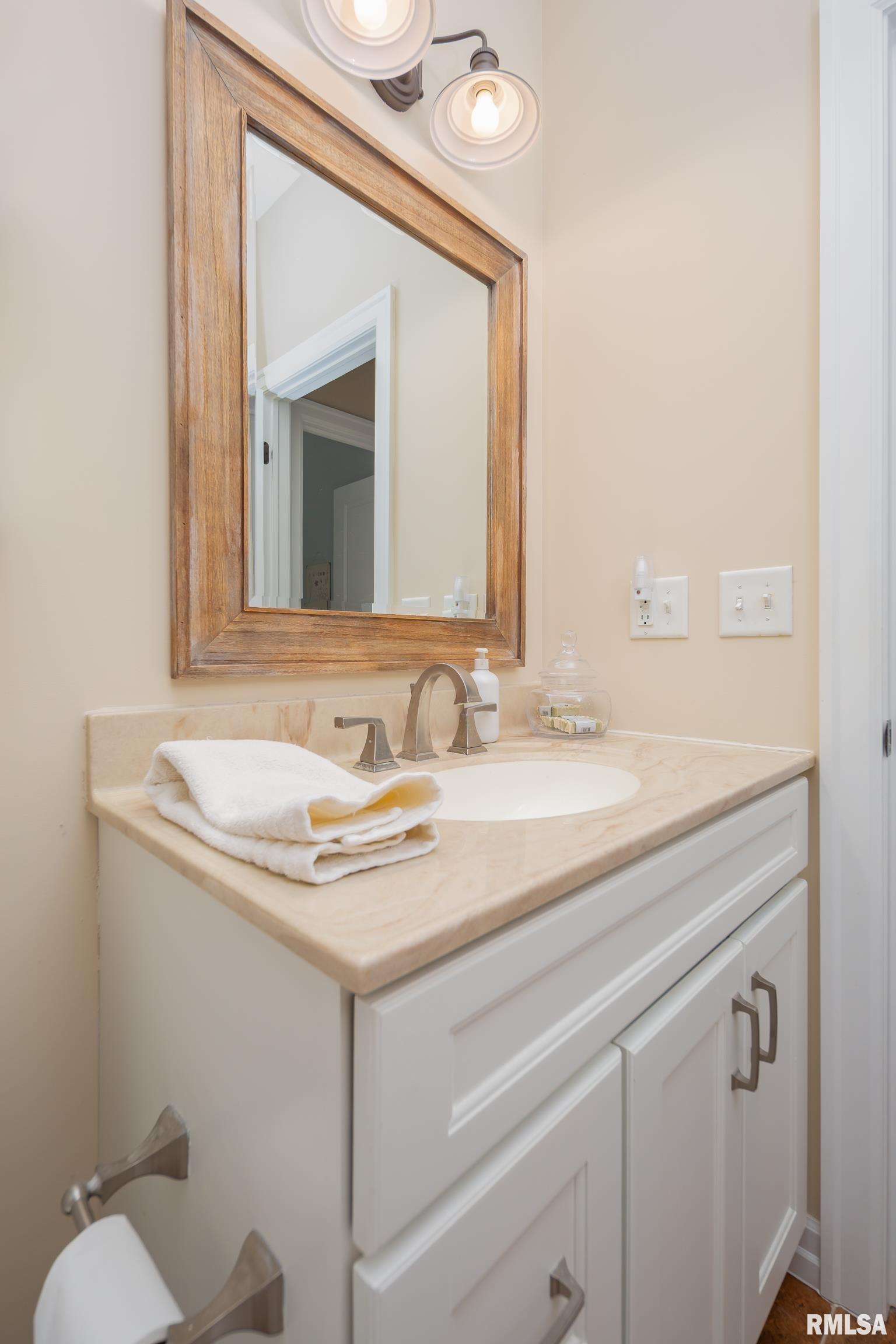 236 Meadowbrook Court, Geneseo, Illinois image 24
