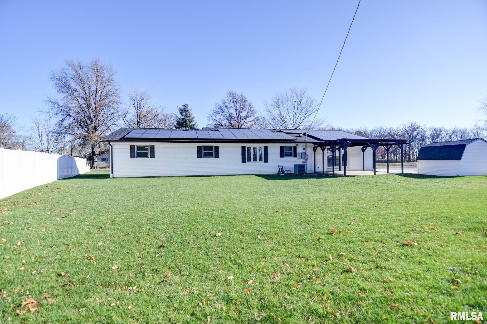 4712 Wilson Drive, Taylorville, Illinois image 24