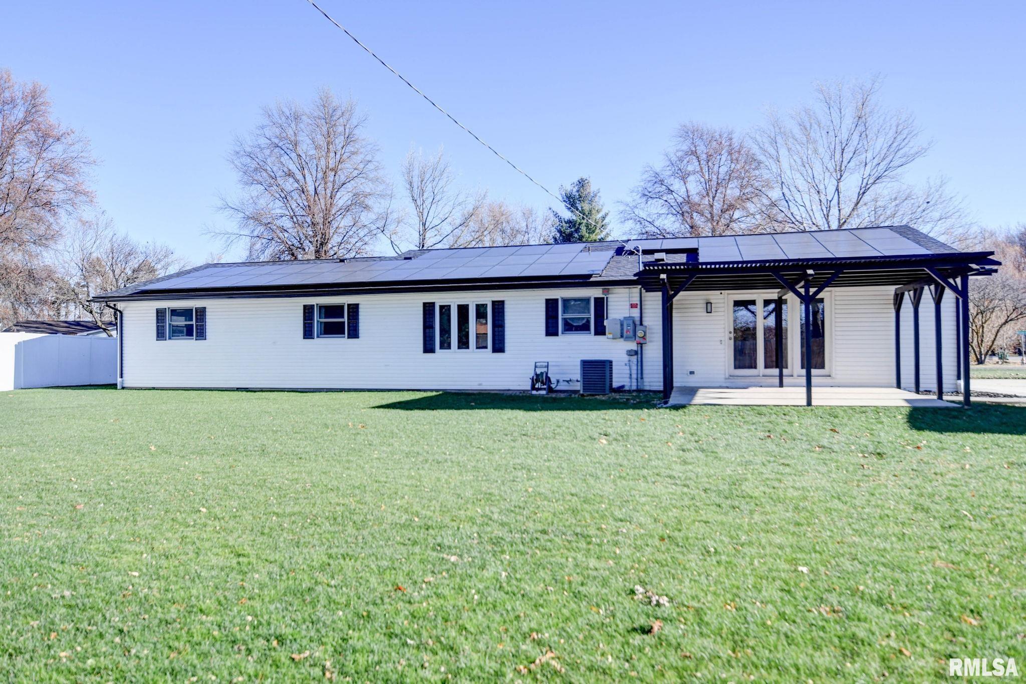 4712 Wilson Drive, Taylorville, Illinois image 13