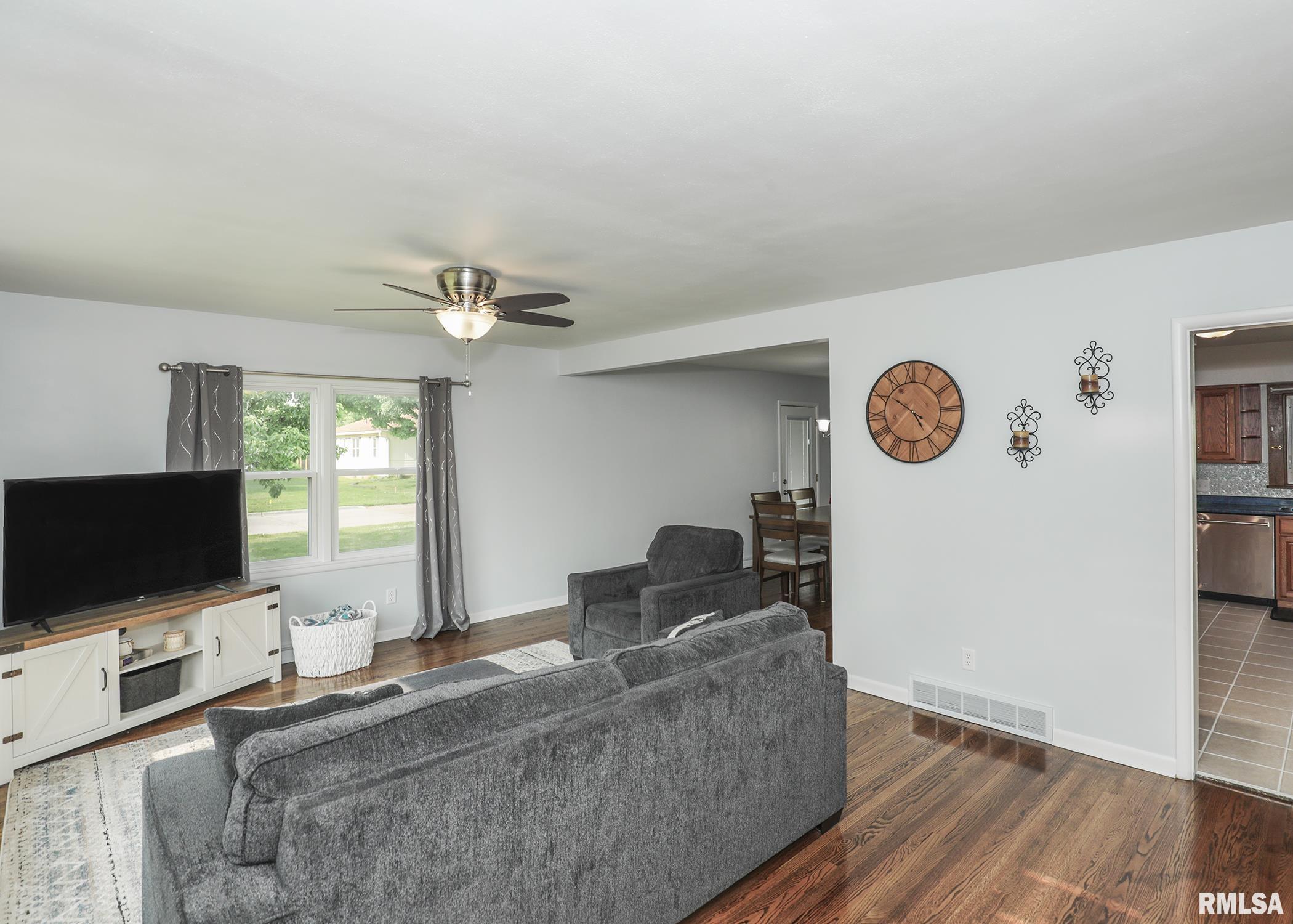 3711 32nd Street, Rock Island, Illinois image 4