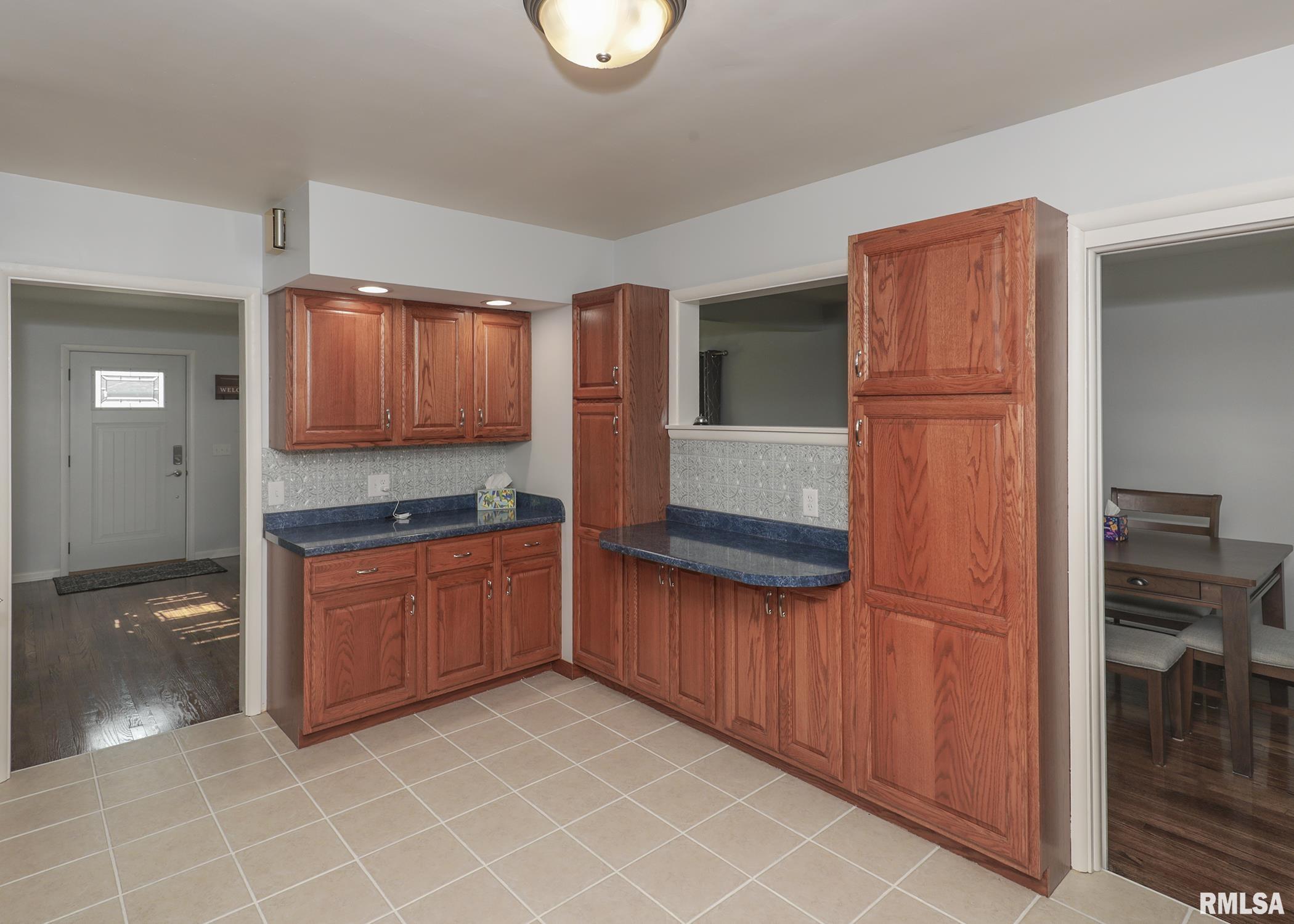 3711 32nd Street, Rock Island, Illinois image 9