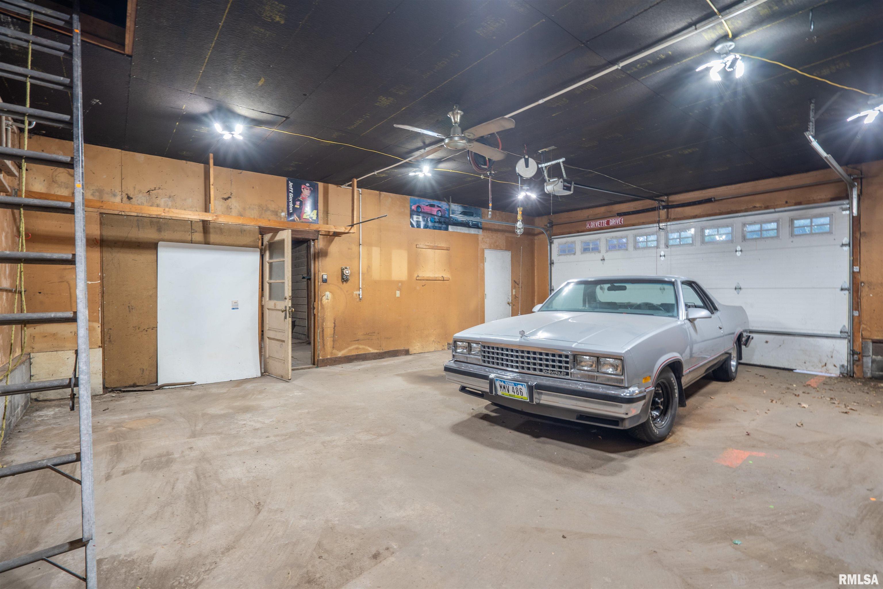 204 Greenwood Avenue, Bettendorf, Iowa image 22