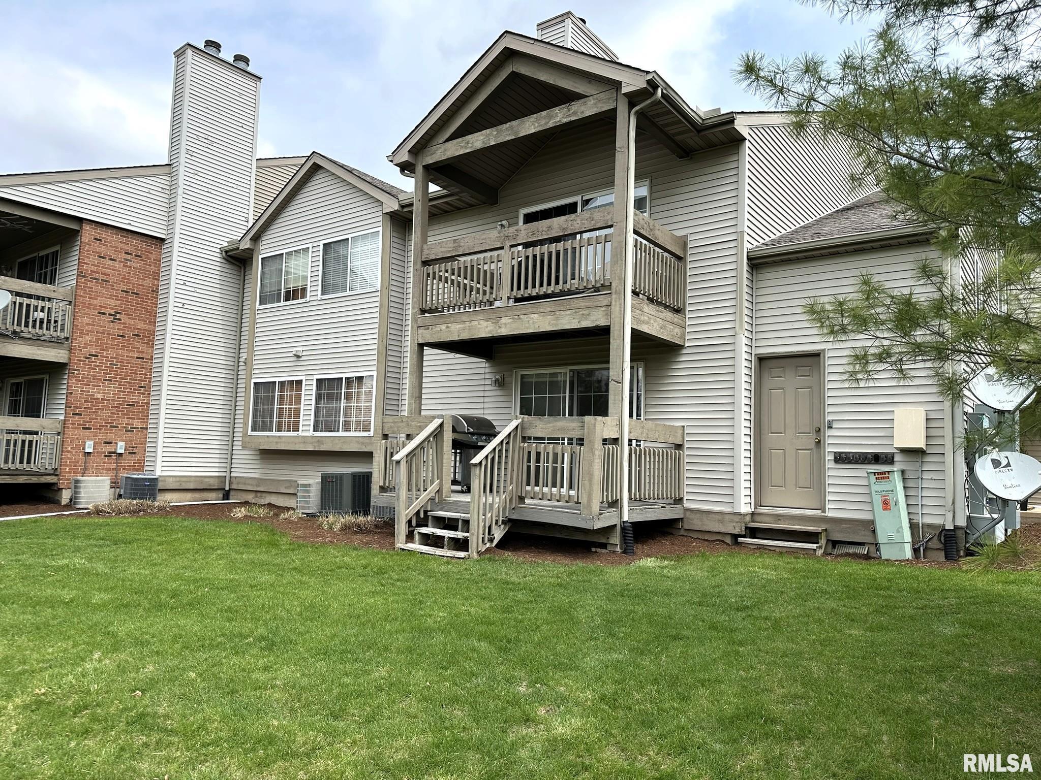 4571 N Thornhill Drive, Peoria, Illinois image 3