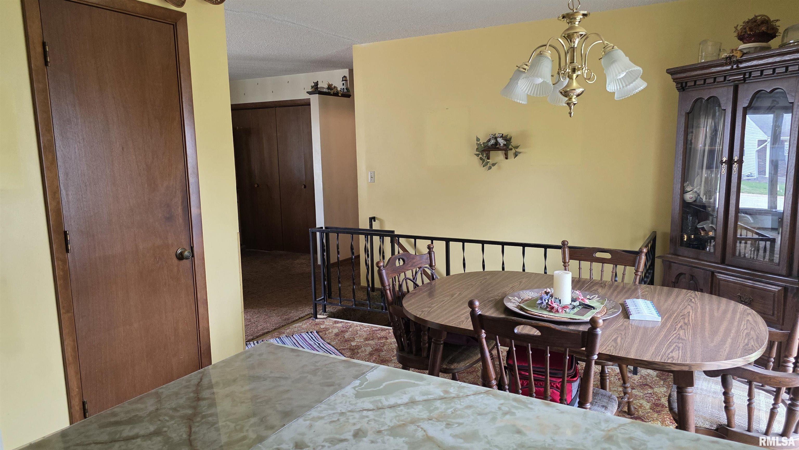2427 S 18th Street, Quincy, Illinois image 4