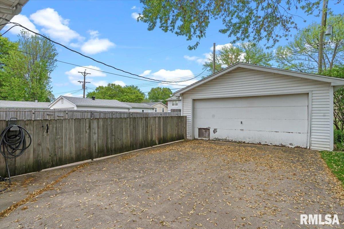 20 Foresters Lane, Springfield, Illinois image 35