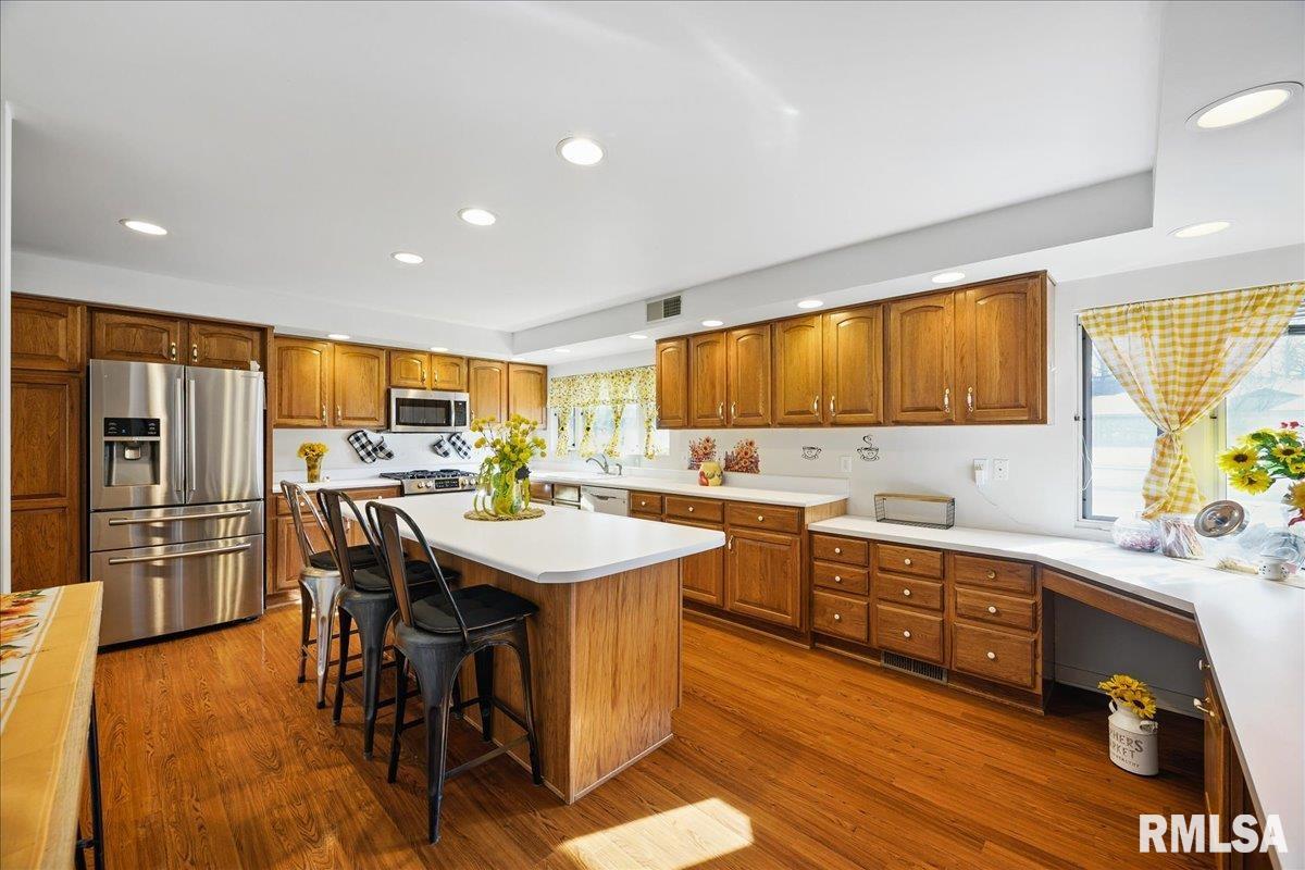 3401 N Bigelow Street, Peoria, Illinois image 8