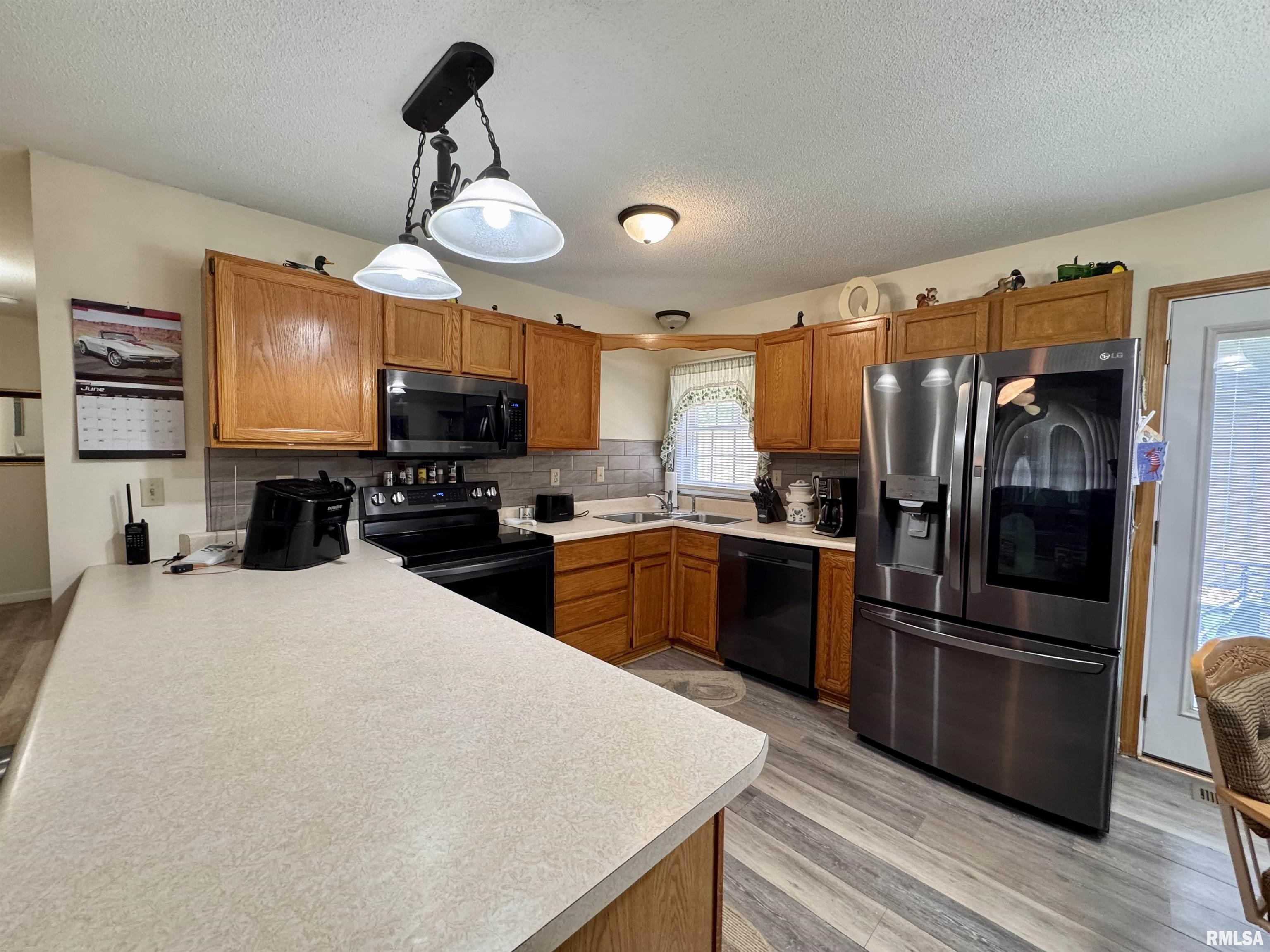 1612 Joyce Lane, Macomb, Illinois image 10