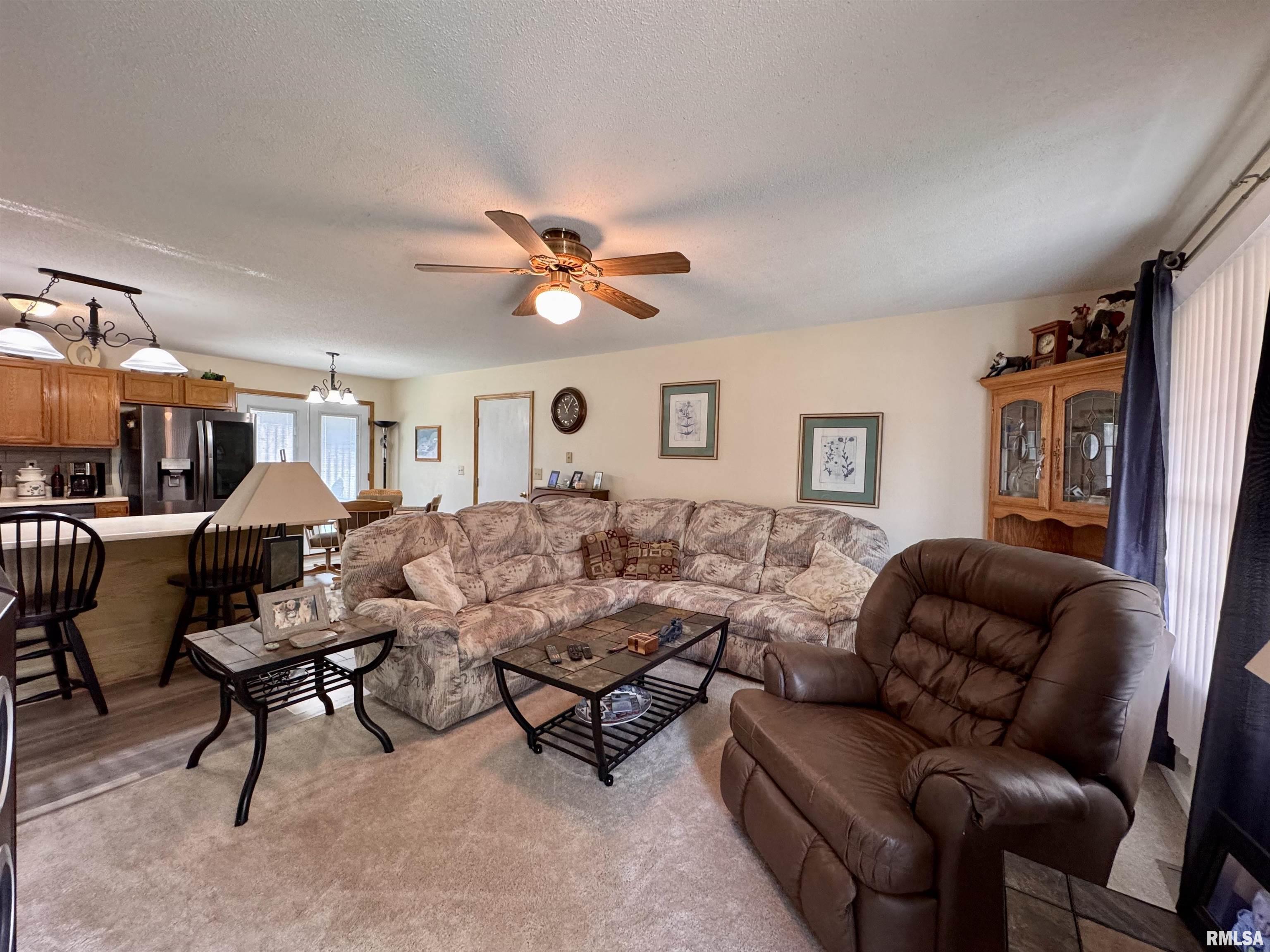 1612 Joyce Lane, Macomb, Illinois image 3
