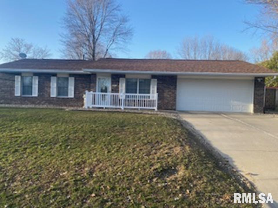 1612 Joyce Lane, Macomb, Illinois image 1