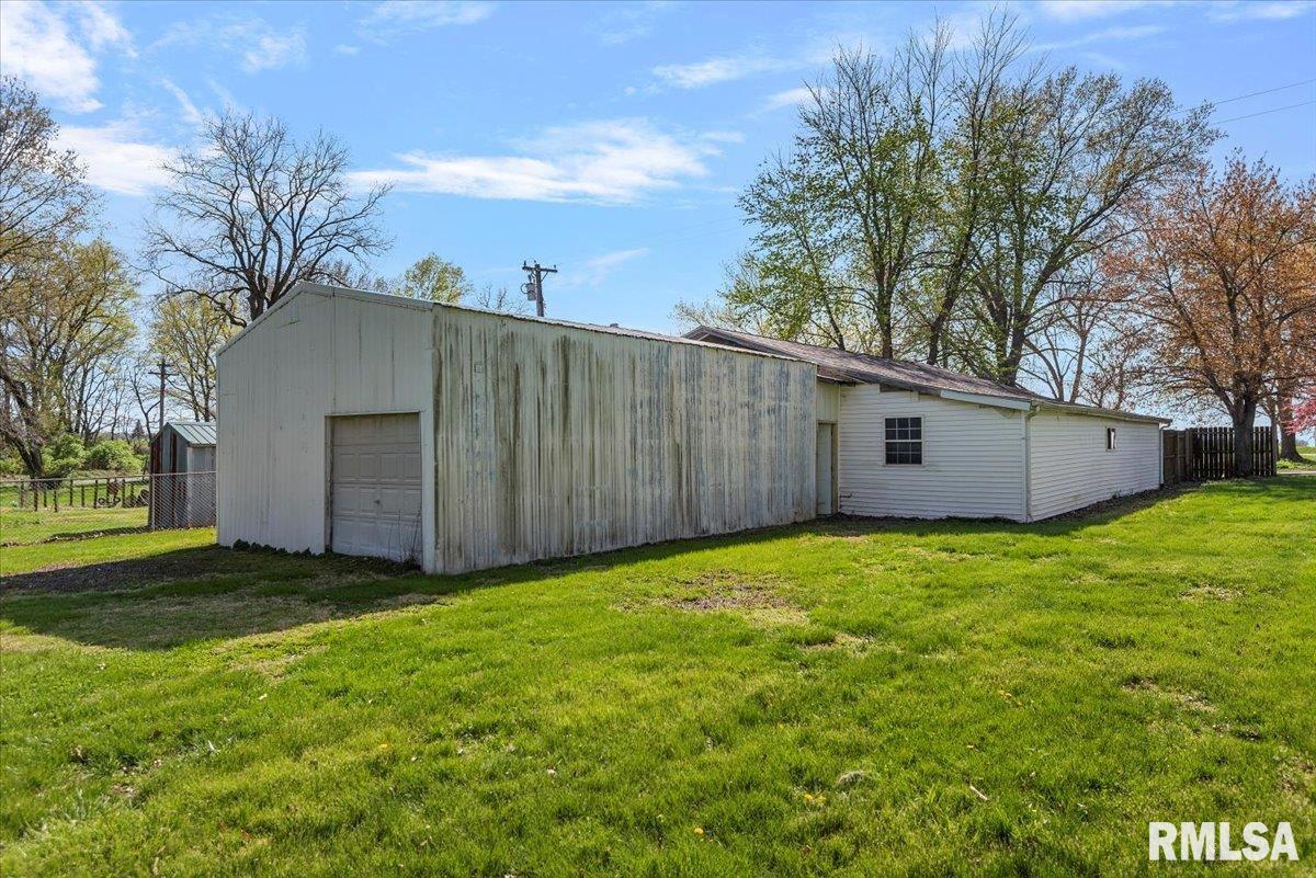 32556 State Route 4, Girard, Illinois image 47