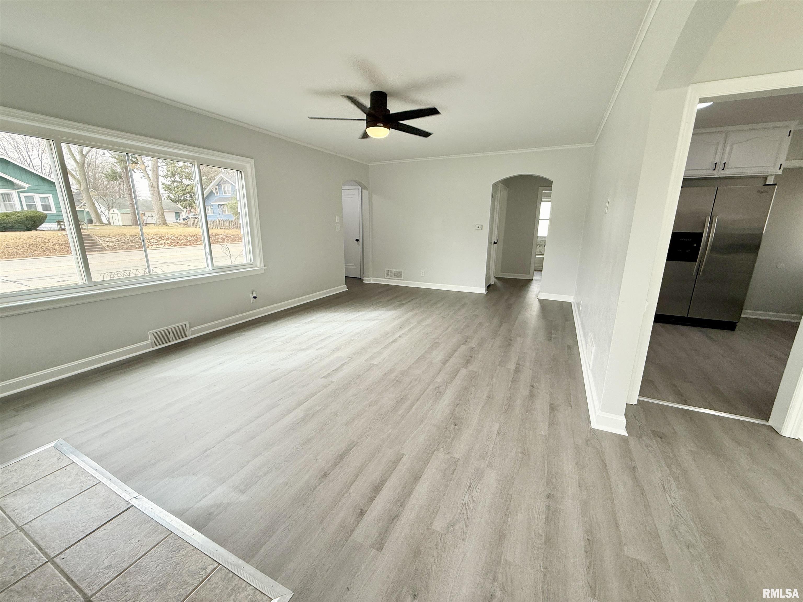 2619 12th Avenue, Moline, Illinois image 3