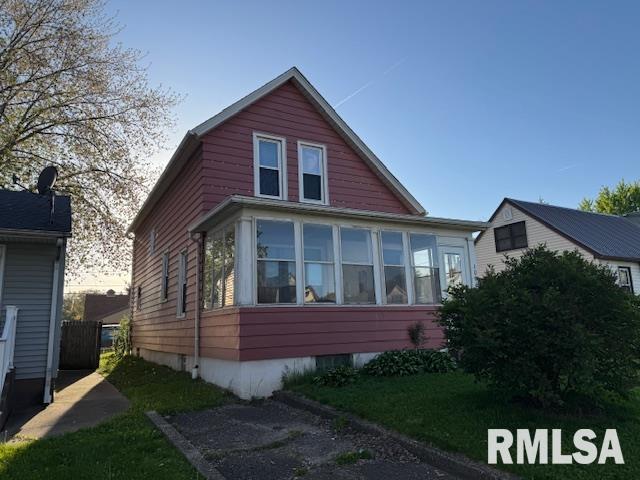 1004 S Michigan Street, Davenport, Iowa image 1
