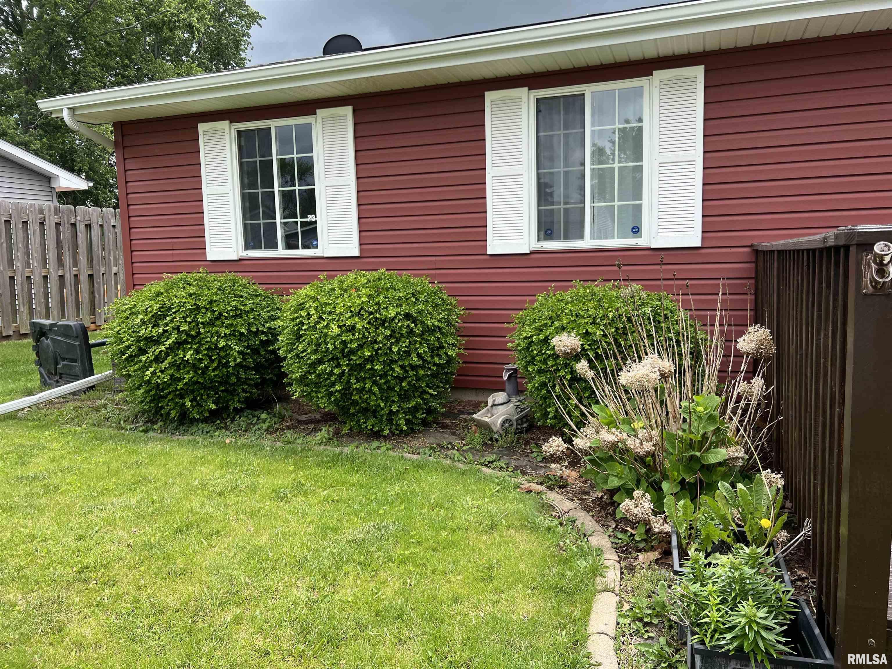207 Mimosa Lane, Washington, Illinois image 7
