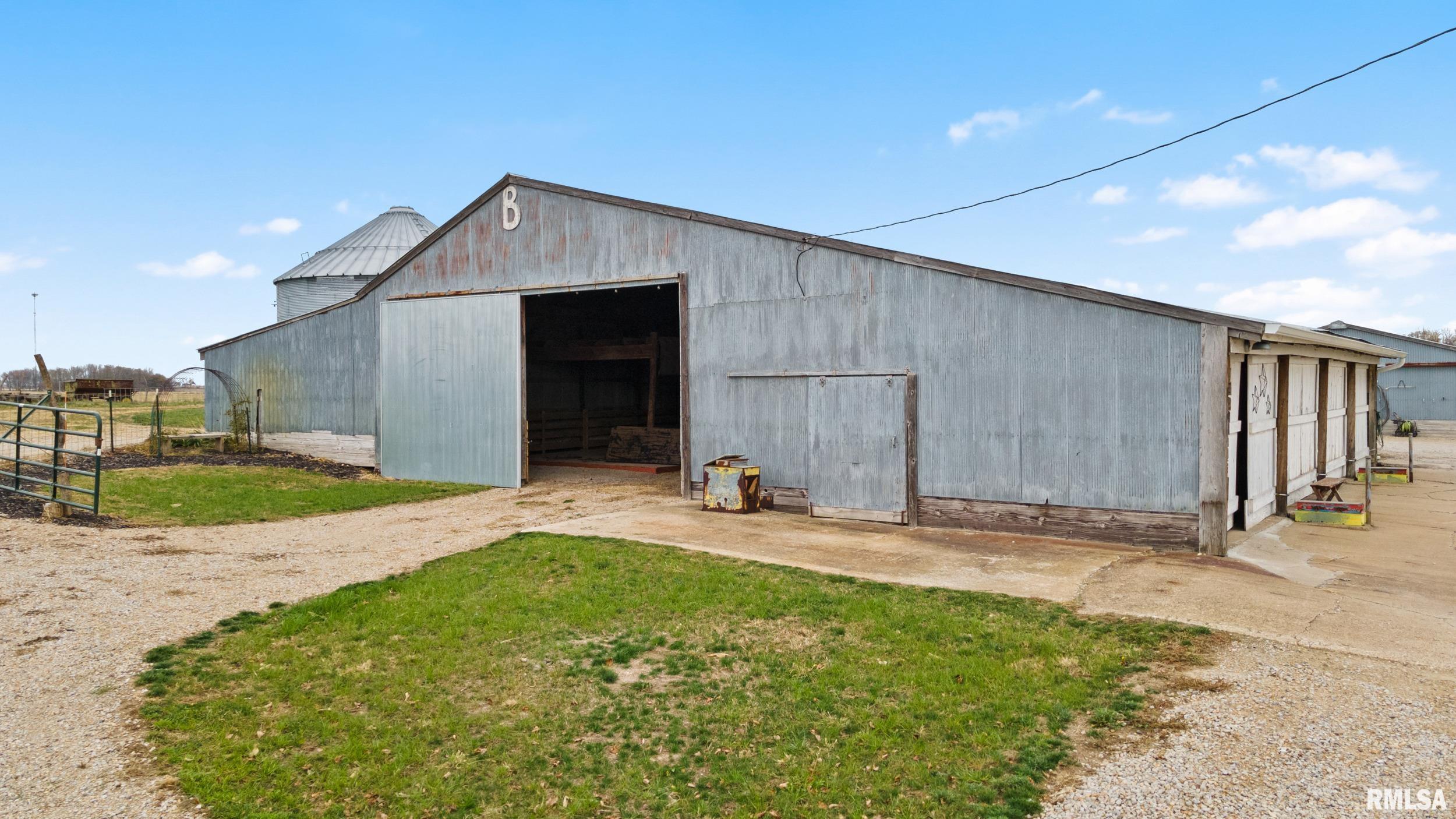 3383 160th Street, Muscatine, Iowa image 34